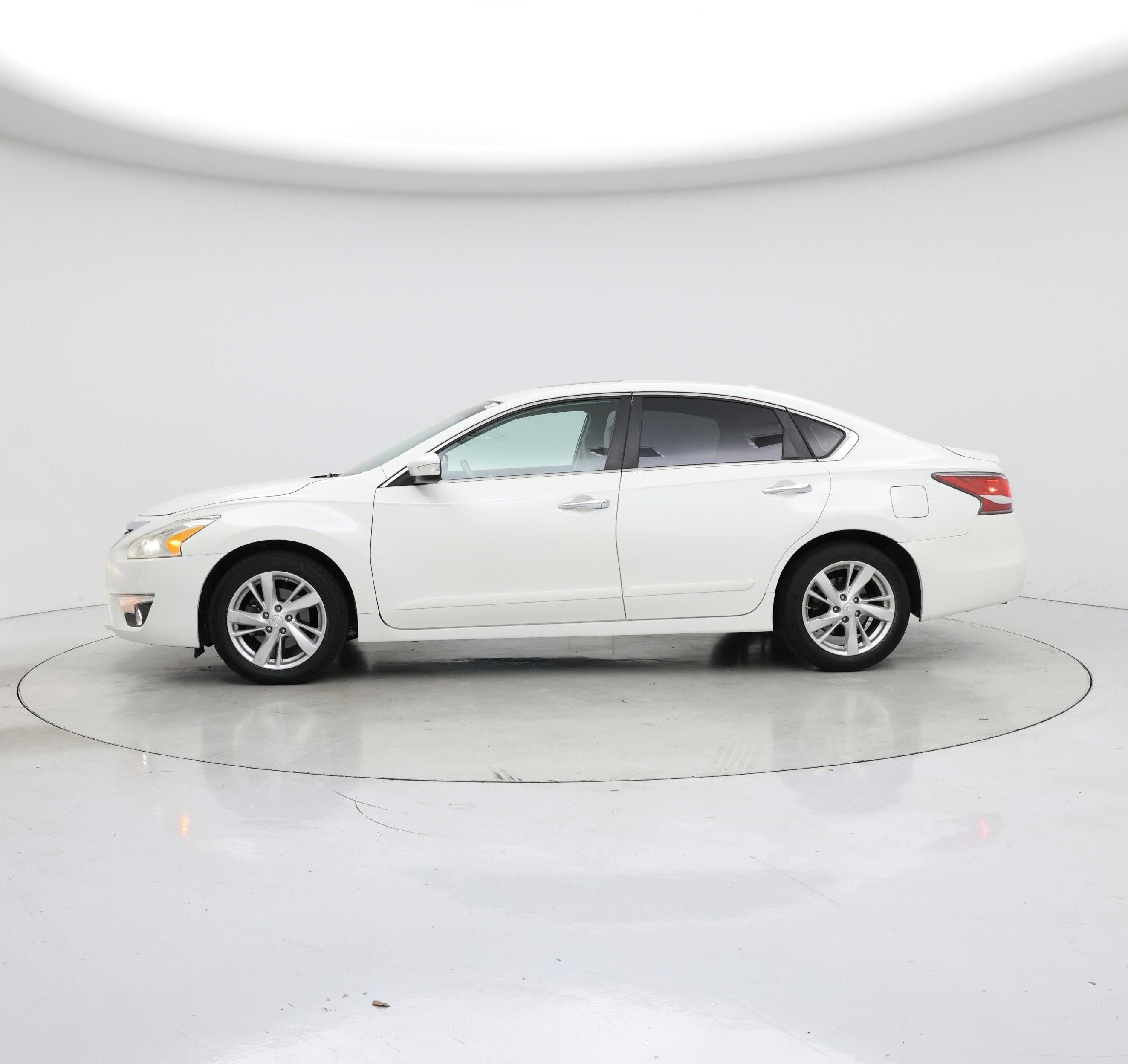 Thumbnail: 2014 Nissan Altima - 3