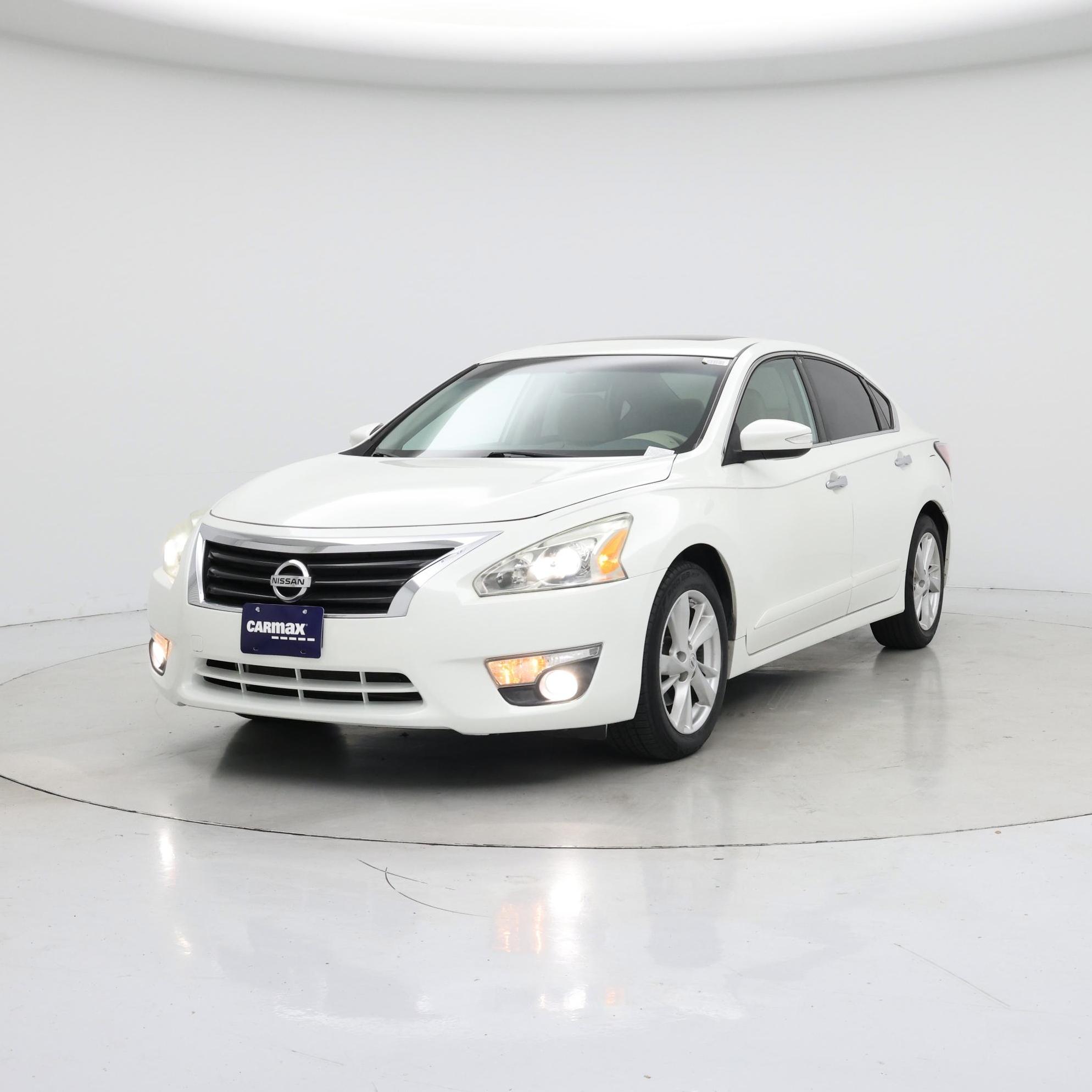Thumbnail: 2014 Nissan Altima - 4