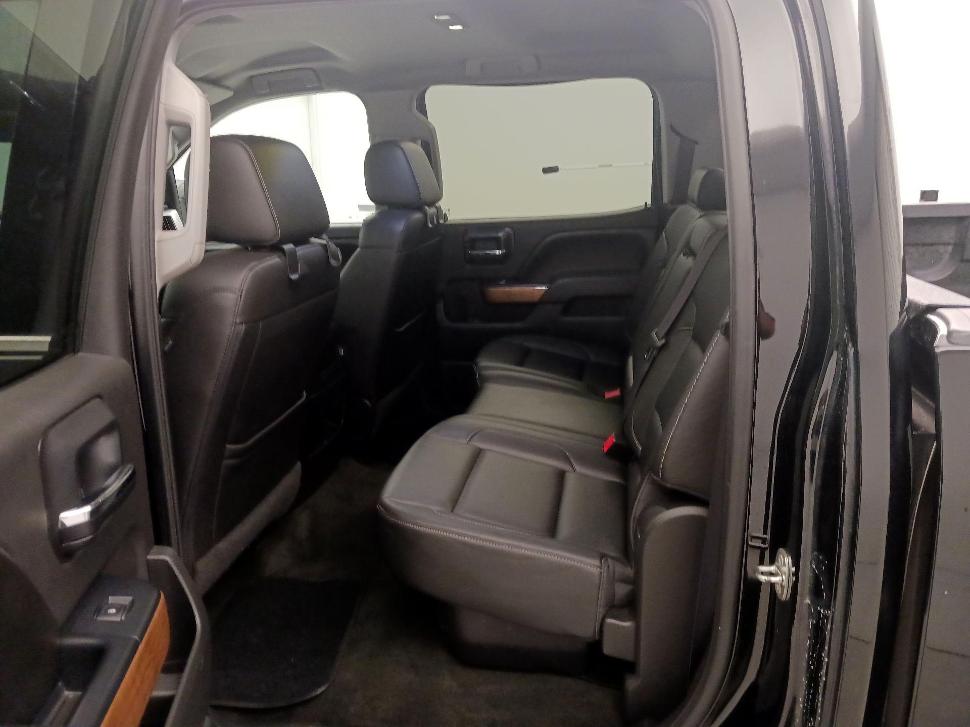 Thumbnail: 2016 Chevrolet Silverado 1500 - 19