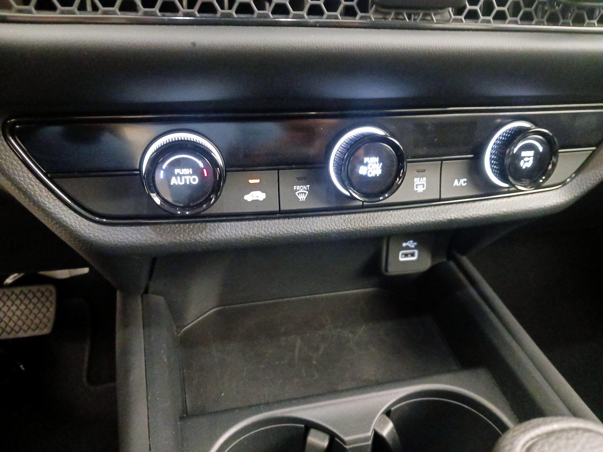 Thumbnail: 2024 Honda HR-V - 16