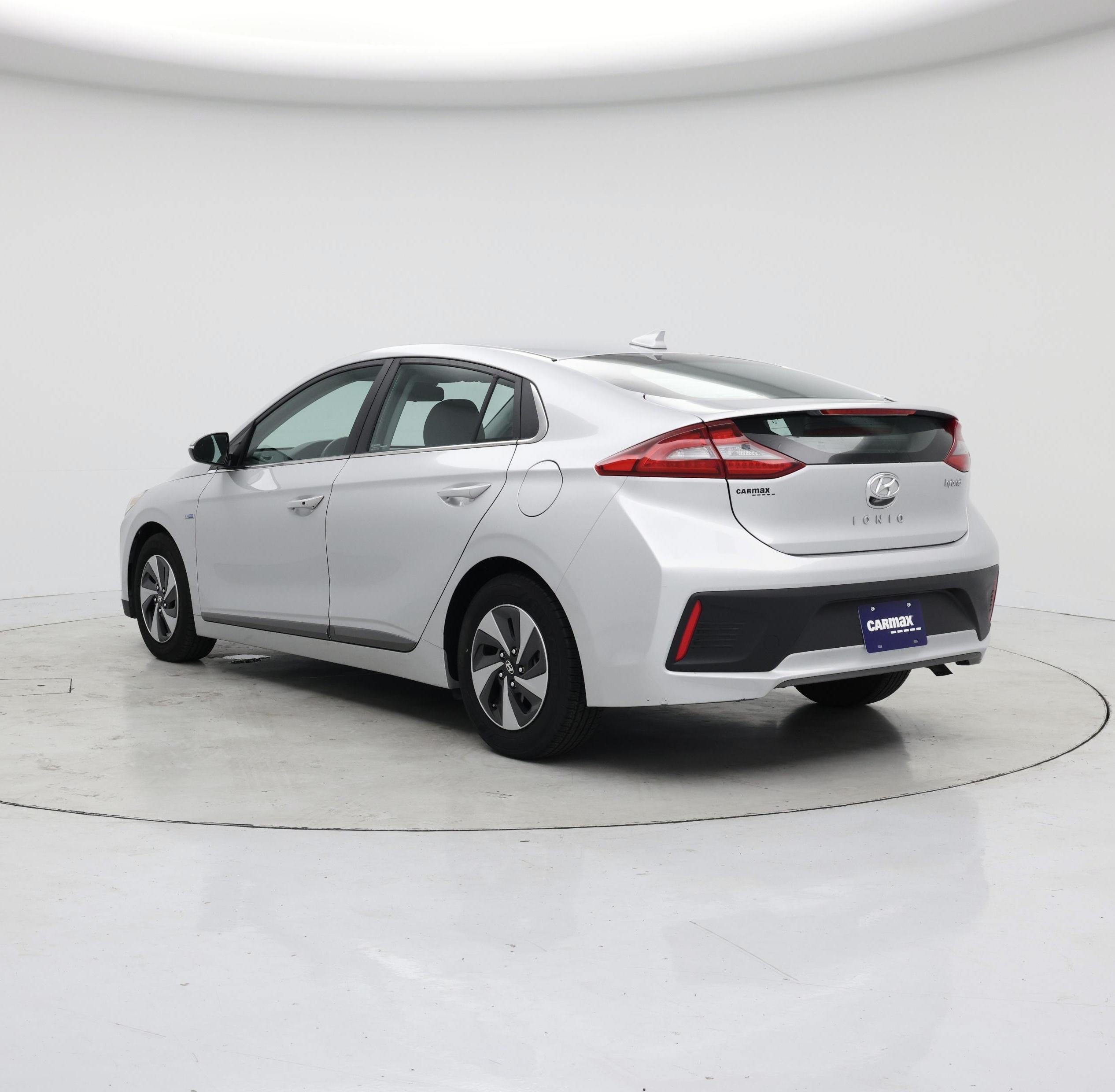 Thumbnail: 2019 Hyundai Ioniq - 2