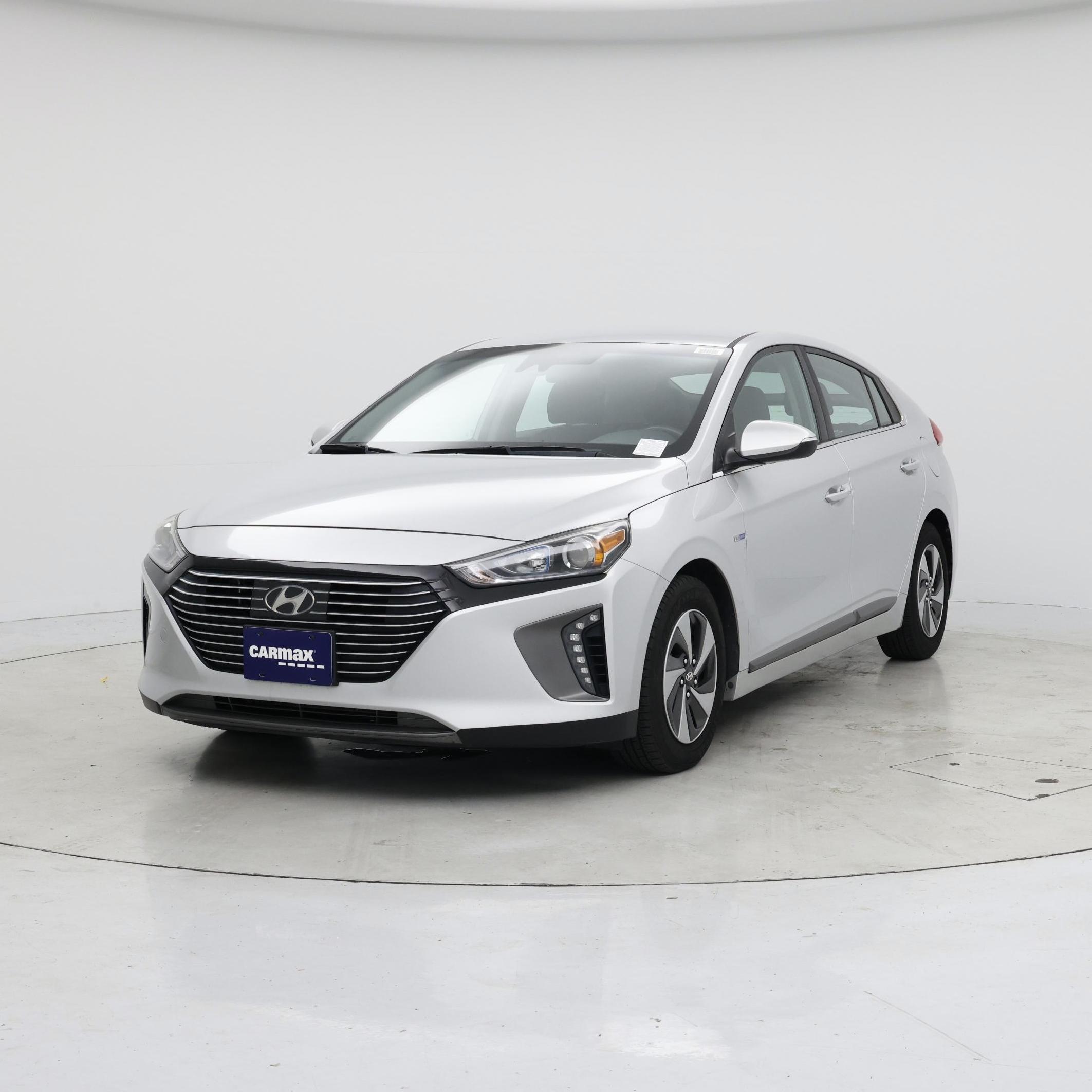 Thumbnail: 2019 Hyundai Ioniq - 4