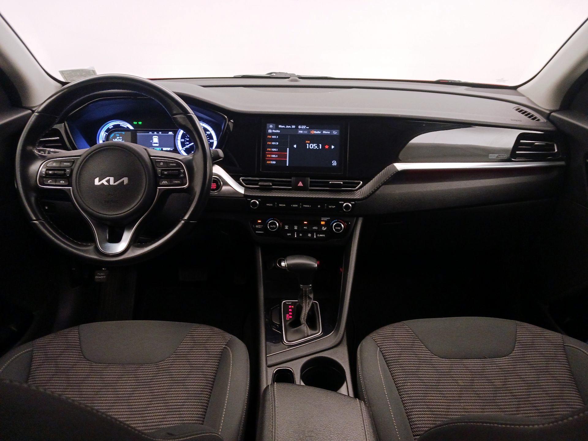 Thumbnail: 2022 Kia Niro - 9