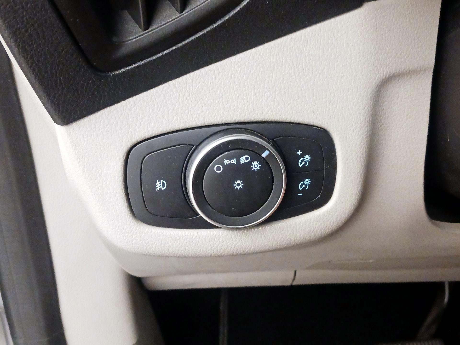 Thumbnail: 2019 Ford Transit Series - 13