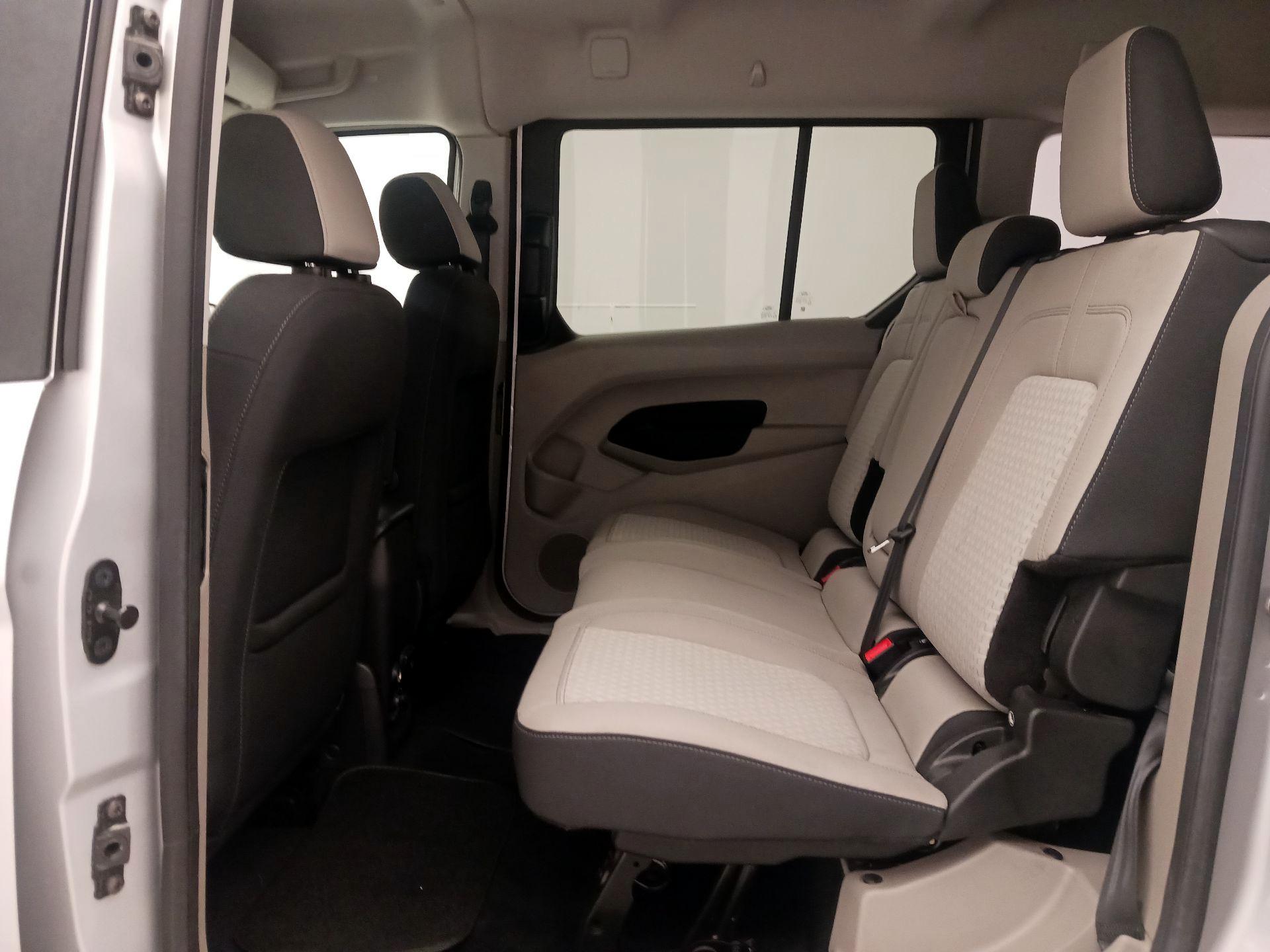 Thumbnail: 2019 Ford Transit Series - 20