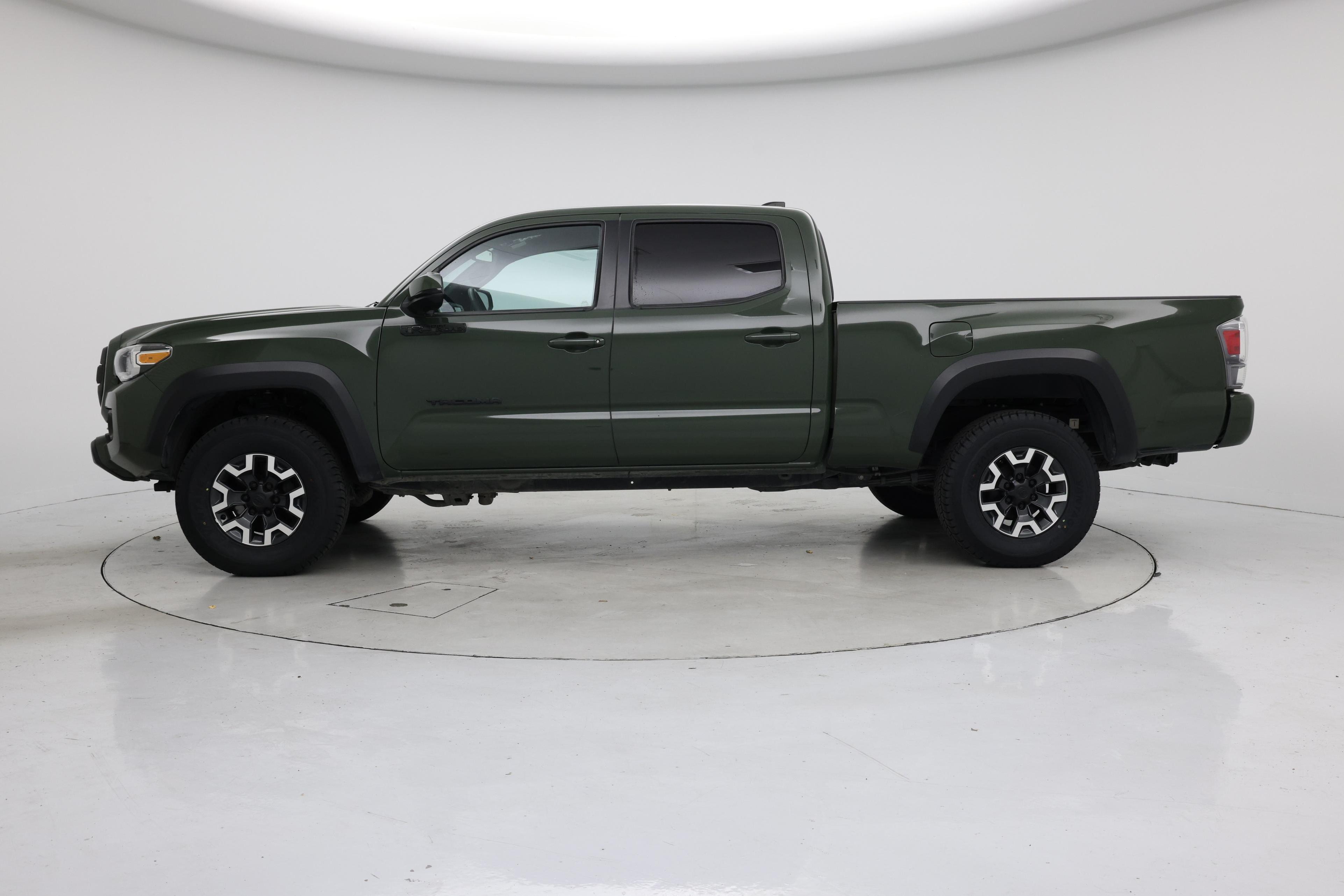 Thumbnail: 2021 Toyota Tacoma - 3