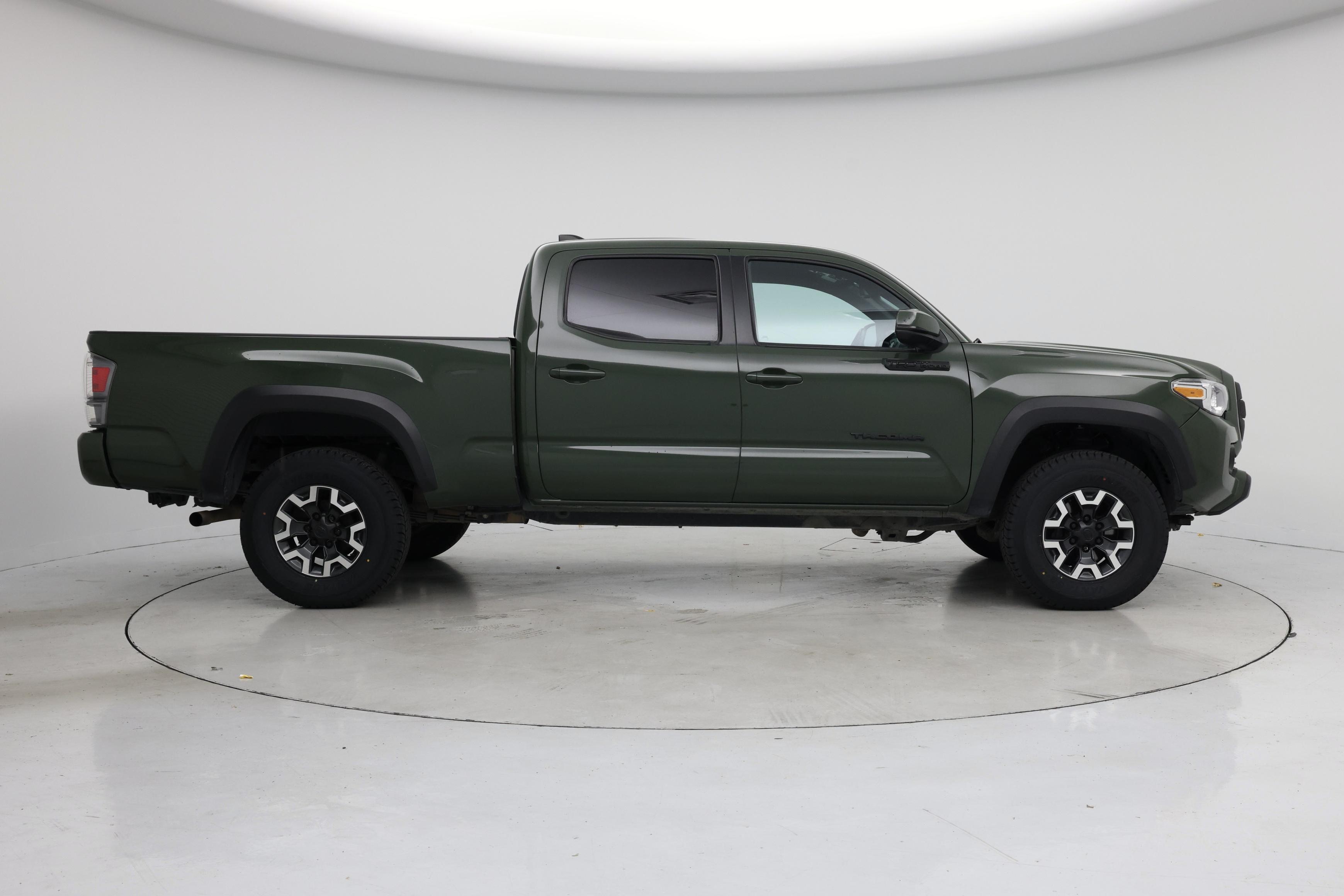 Thumbnail: 2021 Toyota Tacoma - 7
