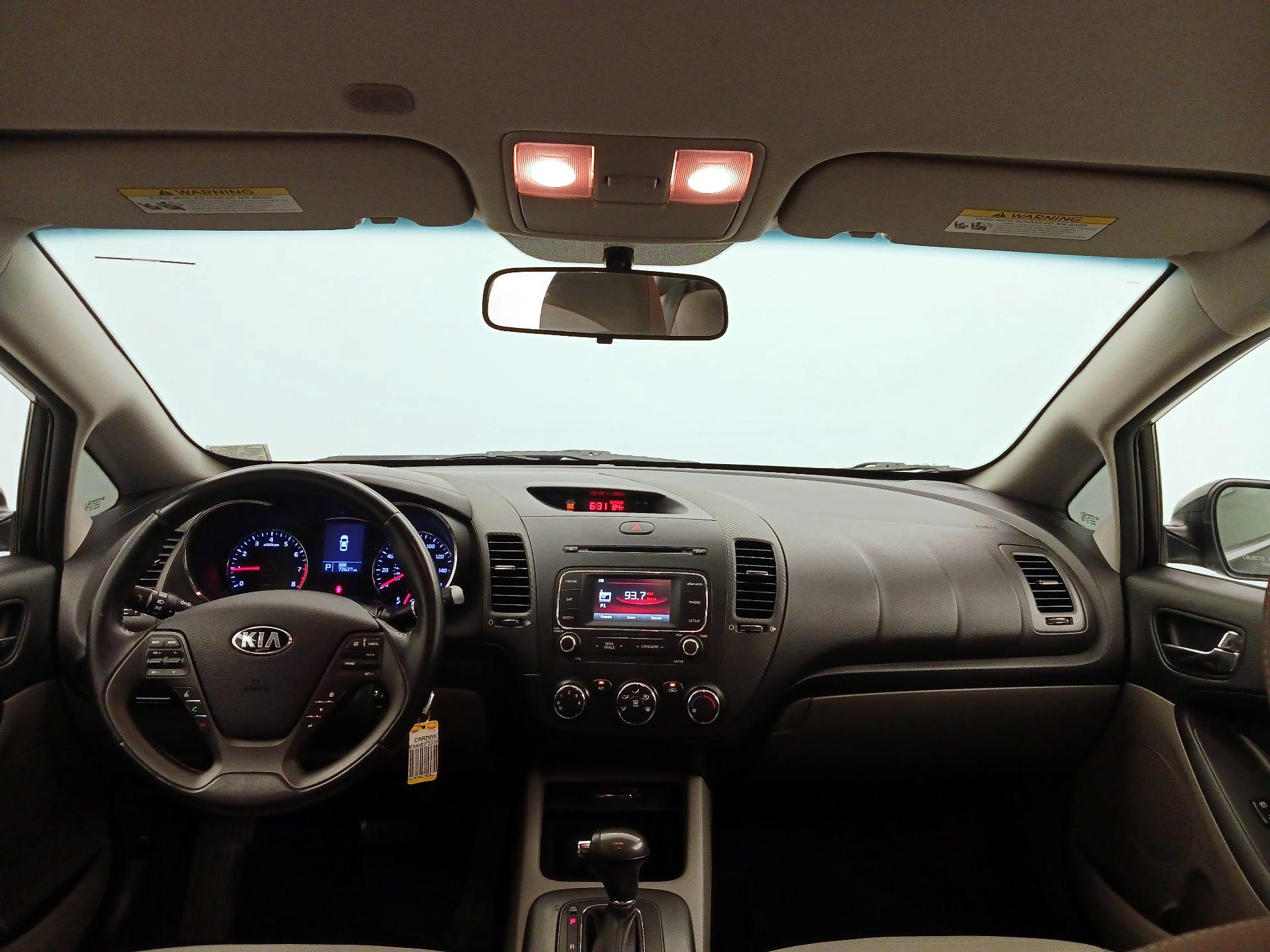 Thumbnail: 2015 Kia Forte - 9