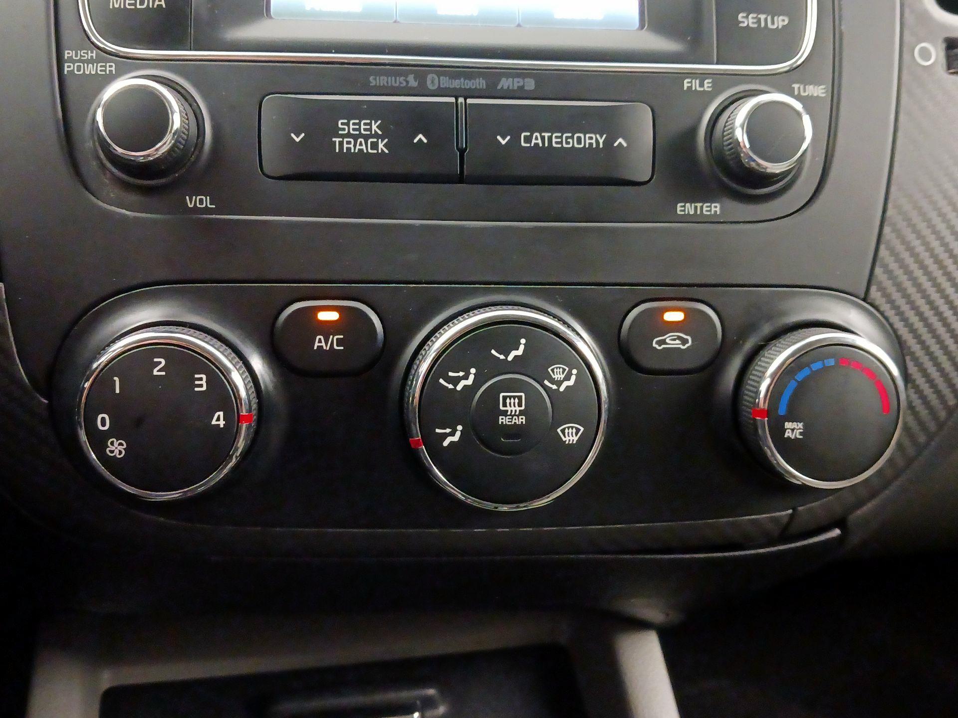 Thumbnail: 2015 Kia Forte - 16
