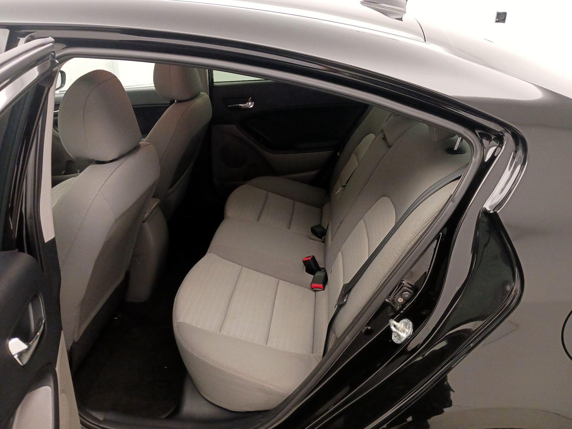 Thumbnail: 2015 Kia Forte - 19