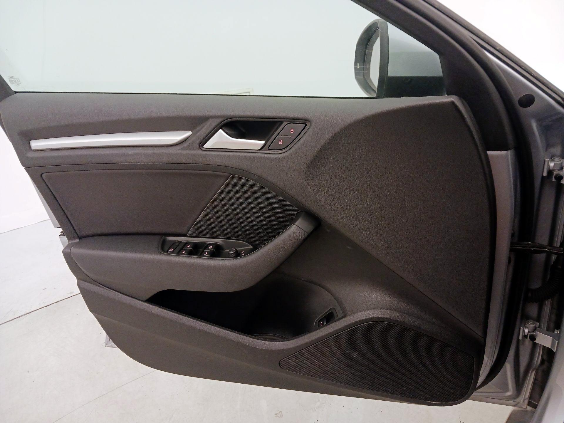 Thumbnail: 2015 Audi A3 - 12