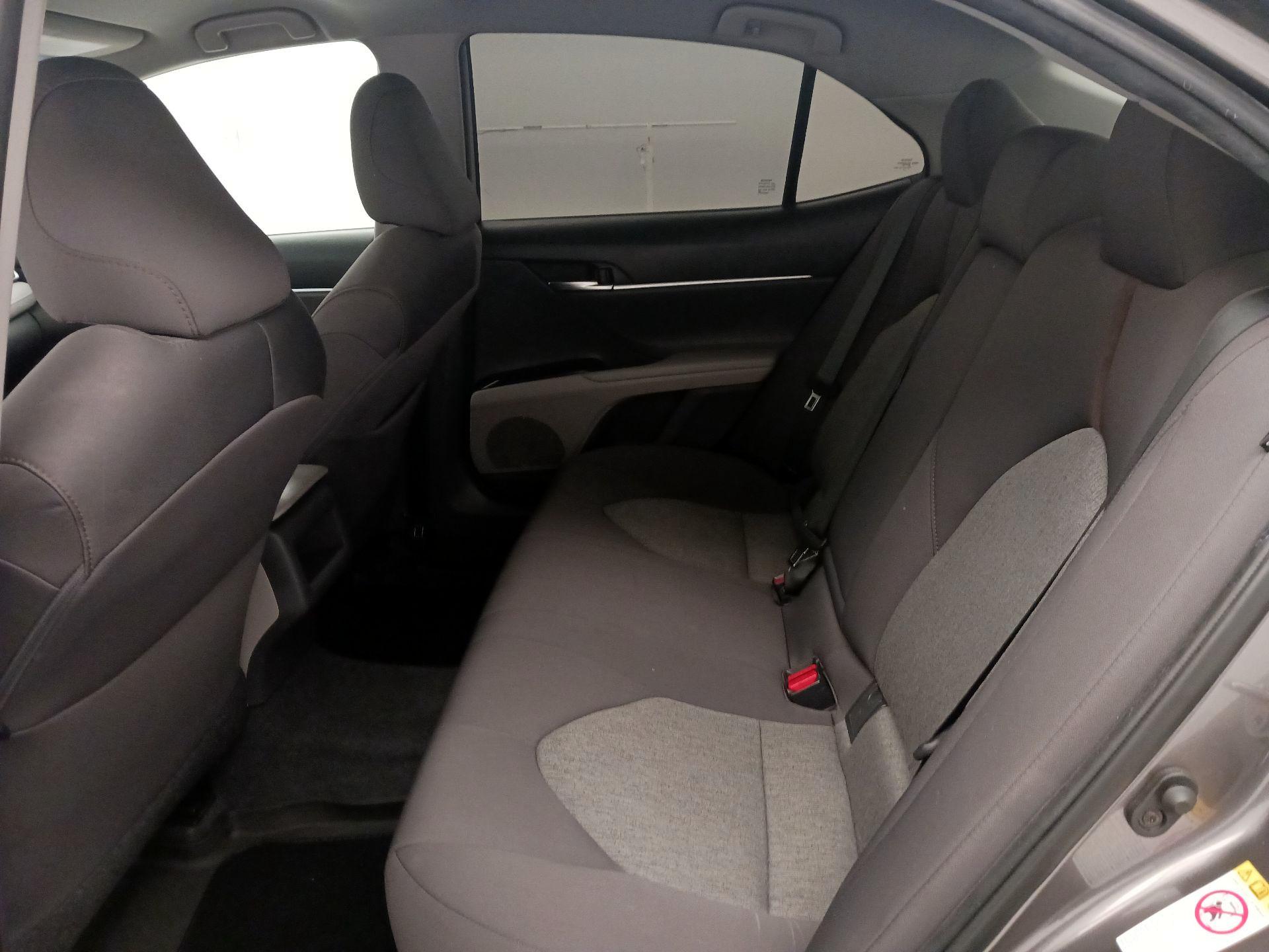 Thumbnail: 2018 Toyota Camry - 19