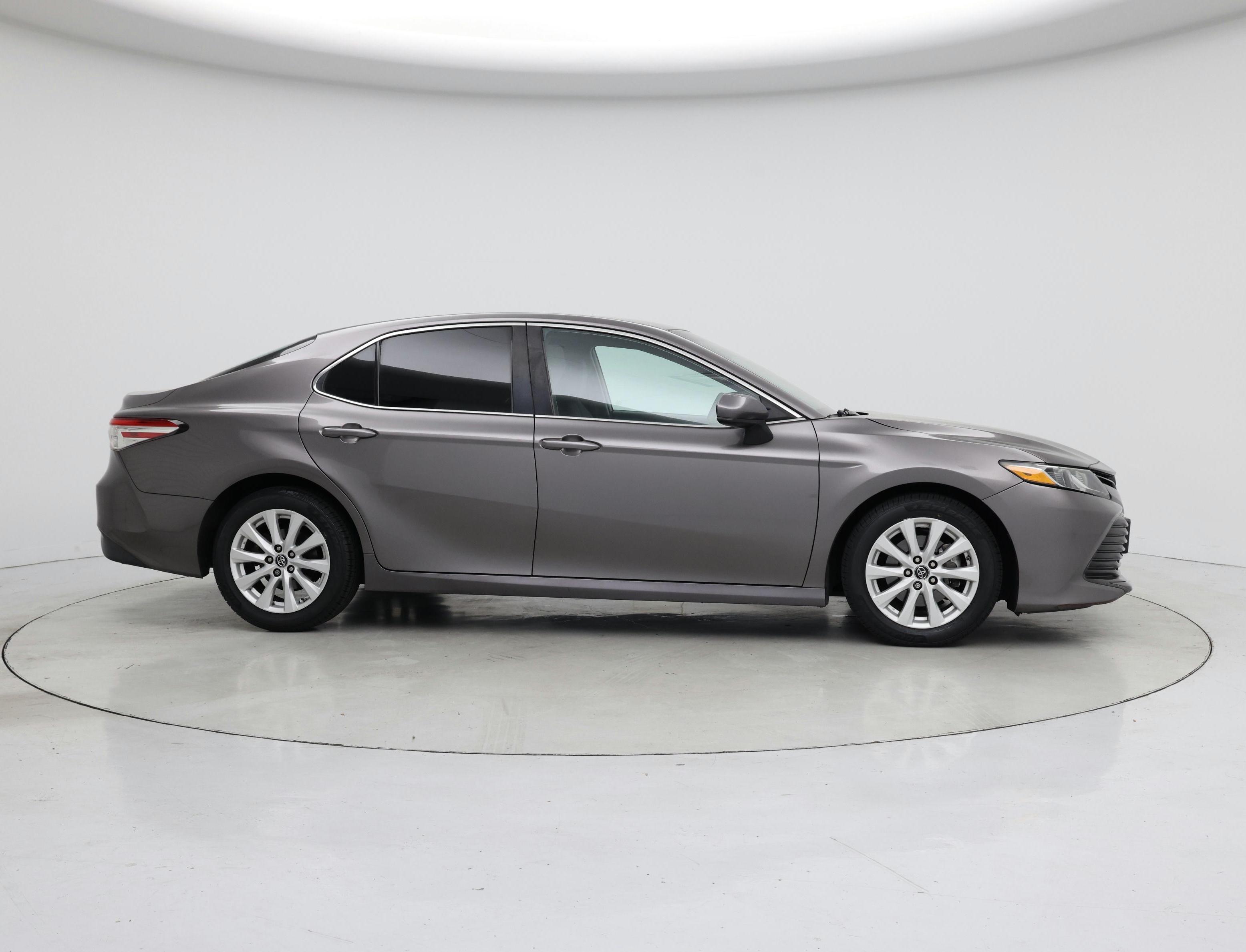 Thumbnail: 2018 Toyota Camry - 7