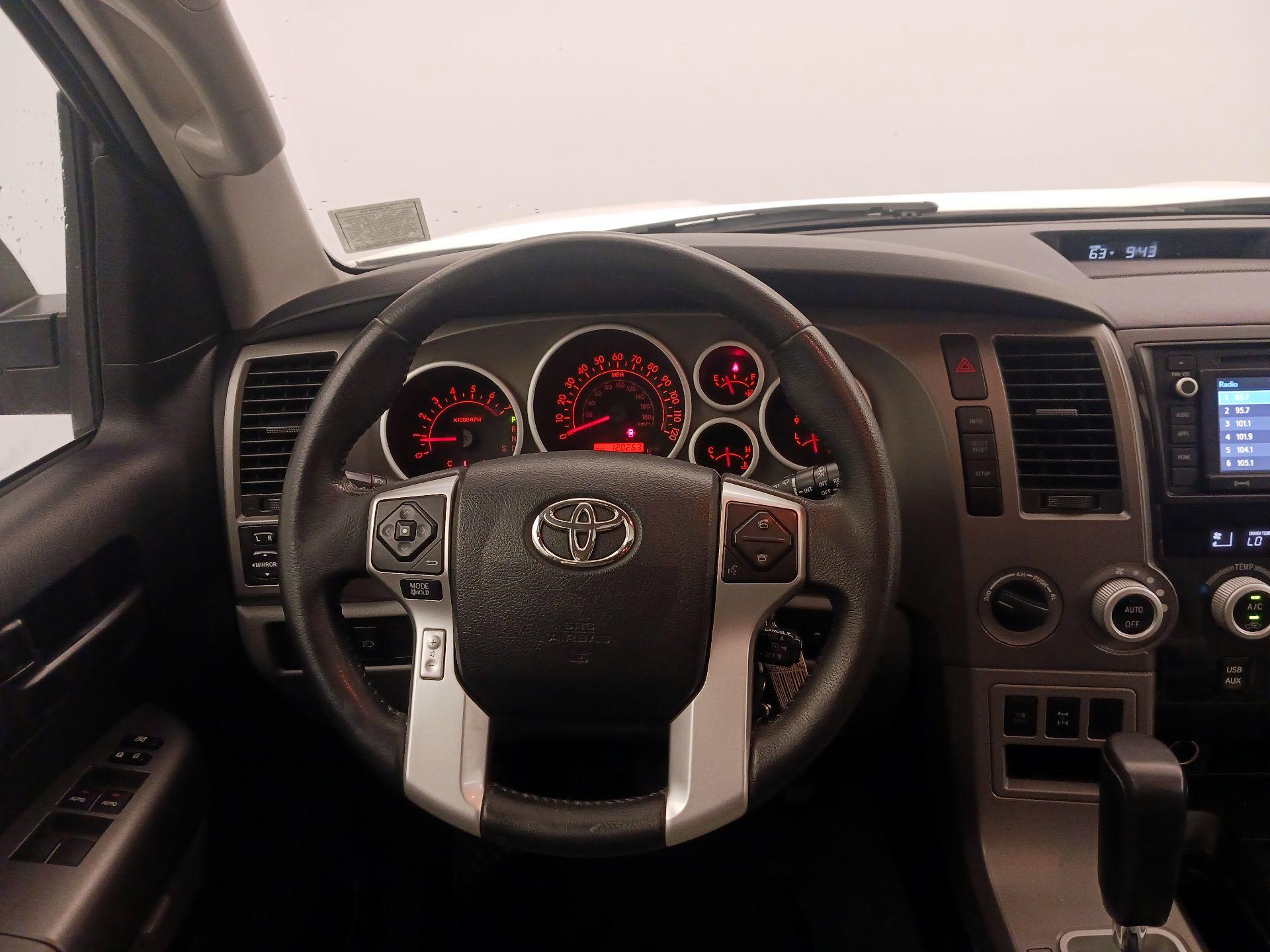 Thumbnail: 2016 Toyota Sequoia - 10