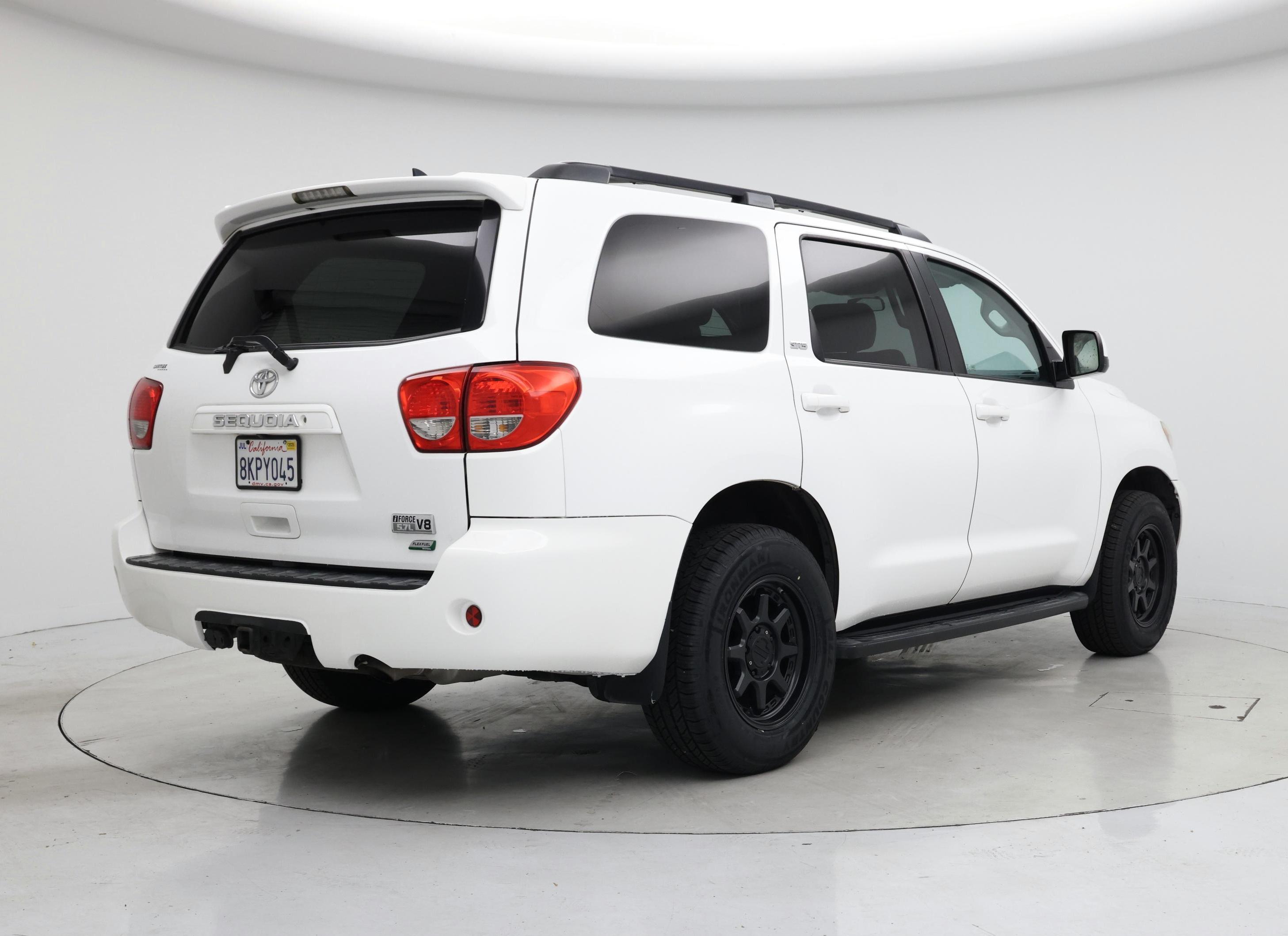 Thumbnail: 2016 Toyota Sequoia - 8