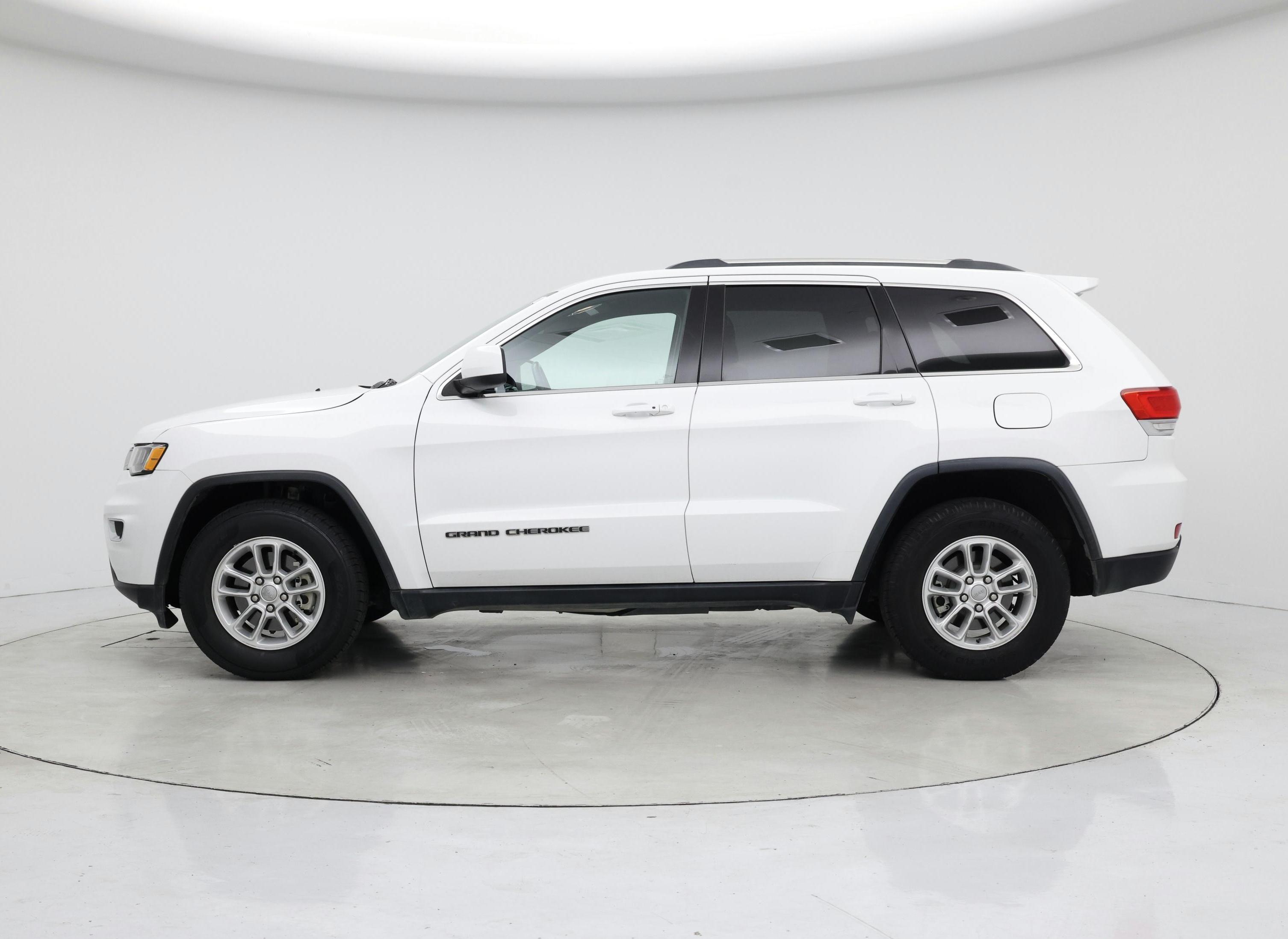 Thumbnail: 2018 Jeep Grand Cherokee - 3