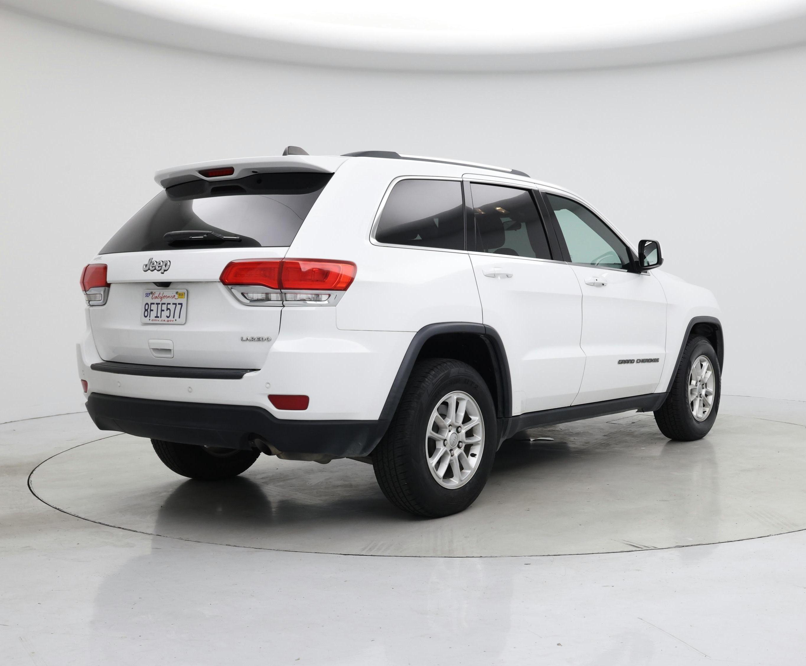 Thumbnail: 2018 Jeep Grand Cherokee - 8