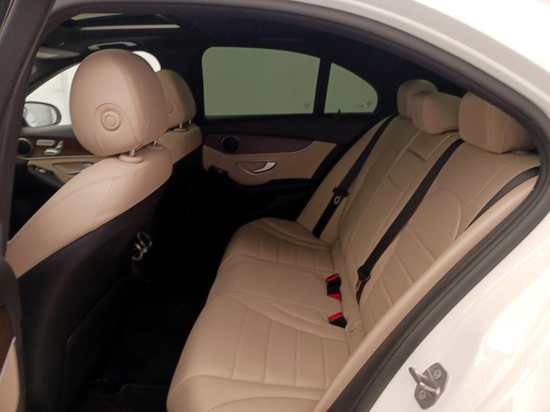 Thumbnail: 2021 Mercedes-Benz C-Class - 20