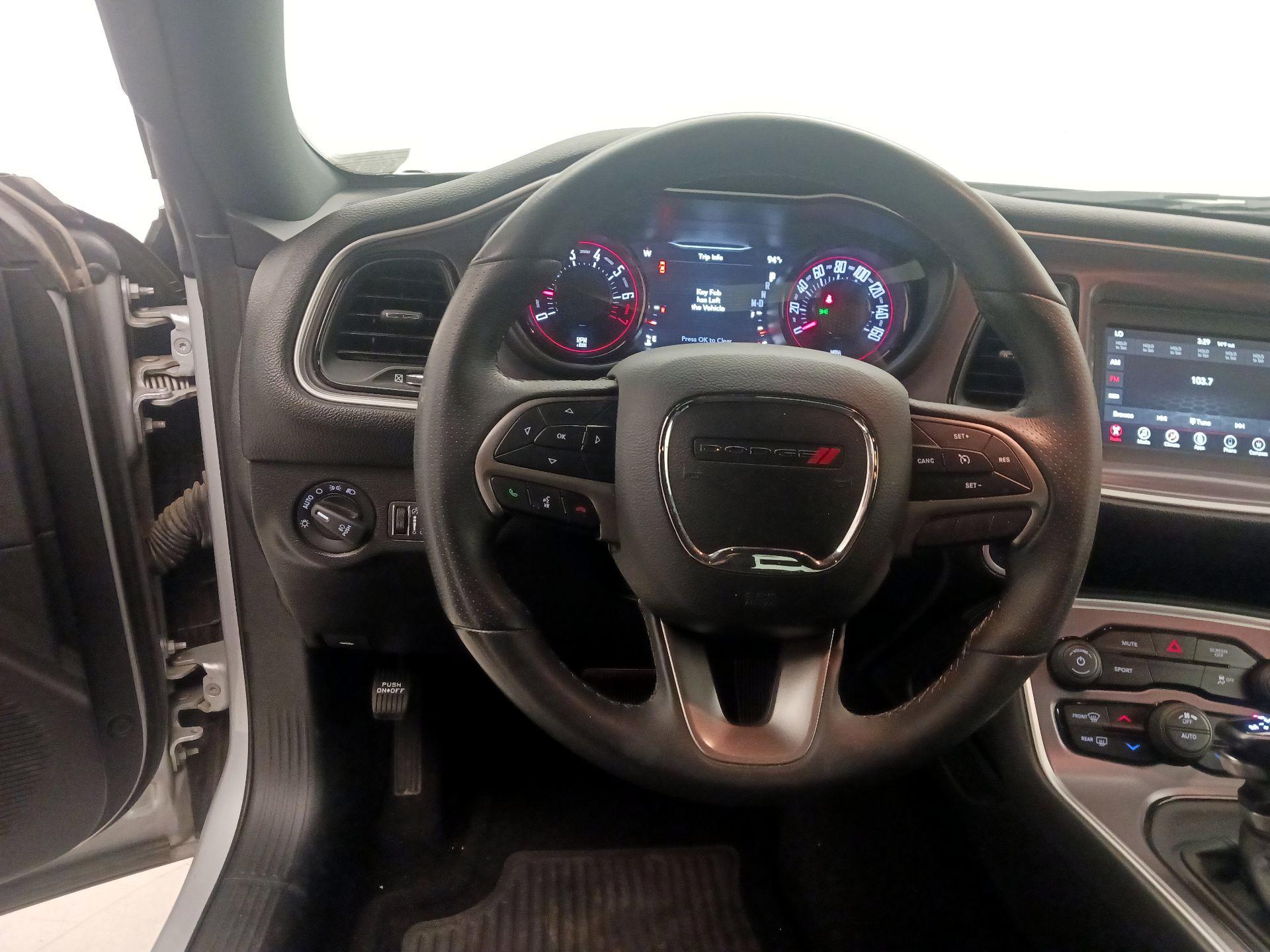 Thumbnail: 2019 Dodge Challenger - 10