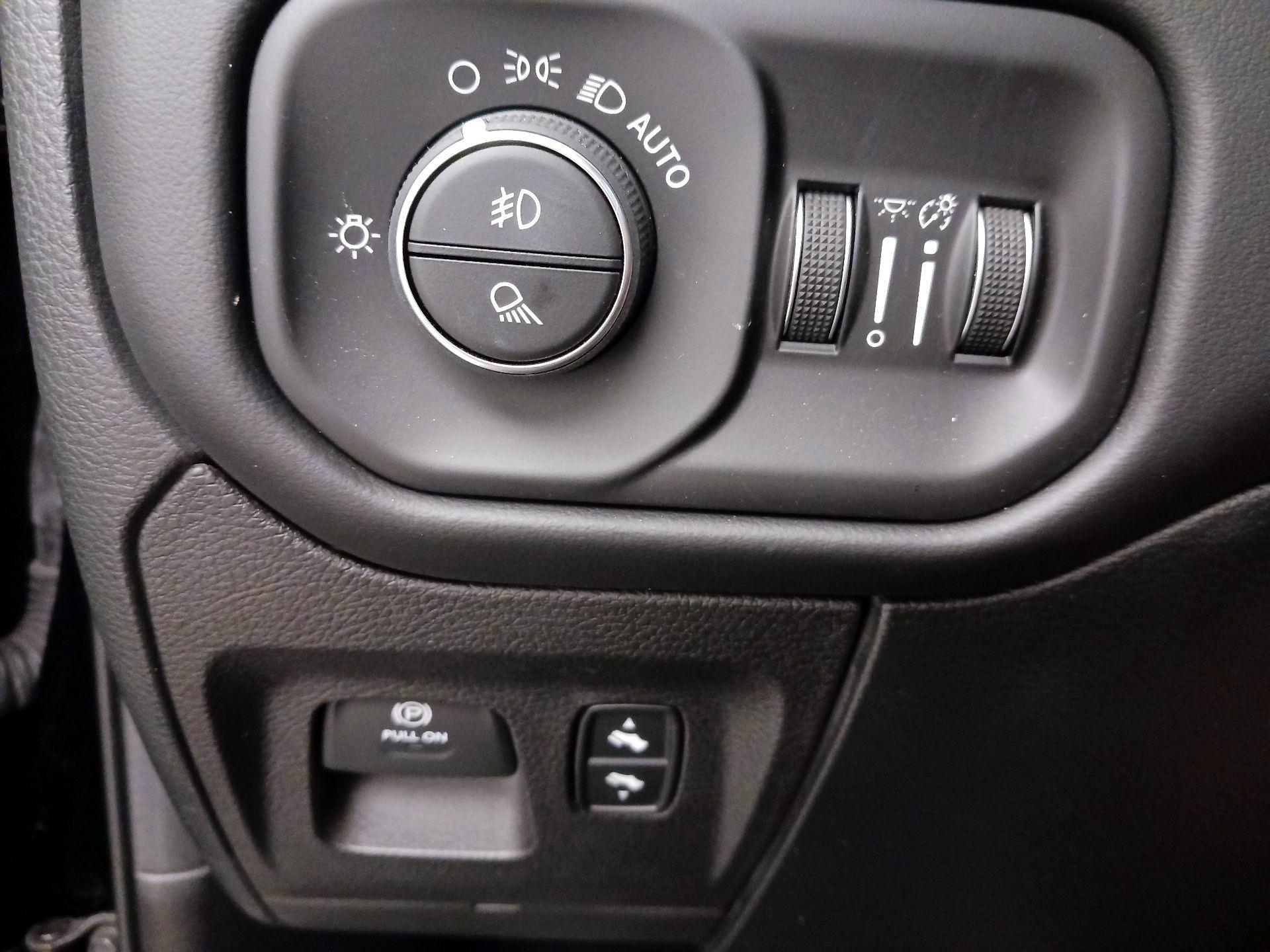 Thumbnail: 2022 RAM 1500 - 13