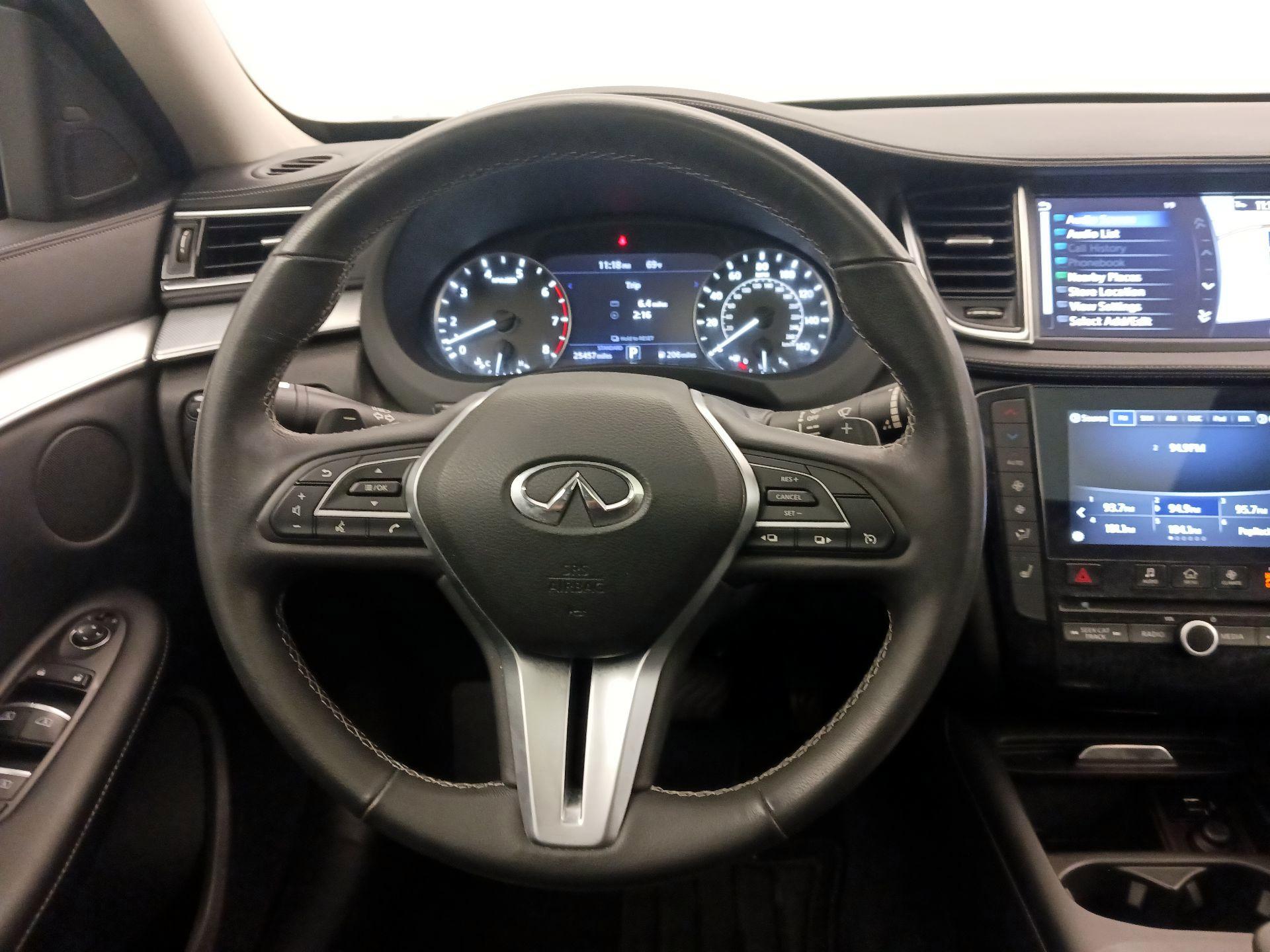Thumbnail: 2019 INFINITI QX50 - 10