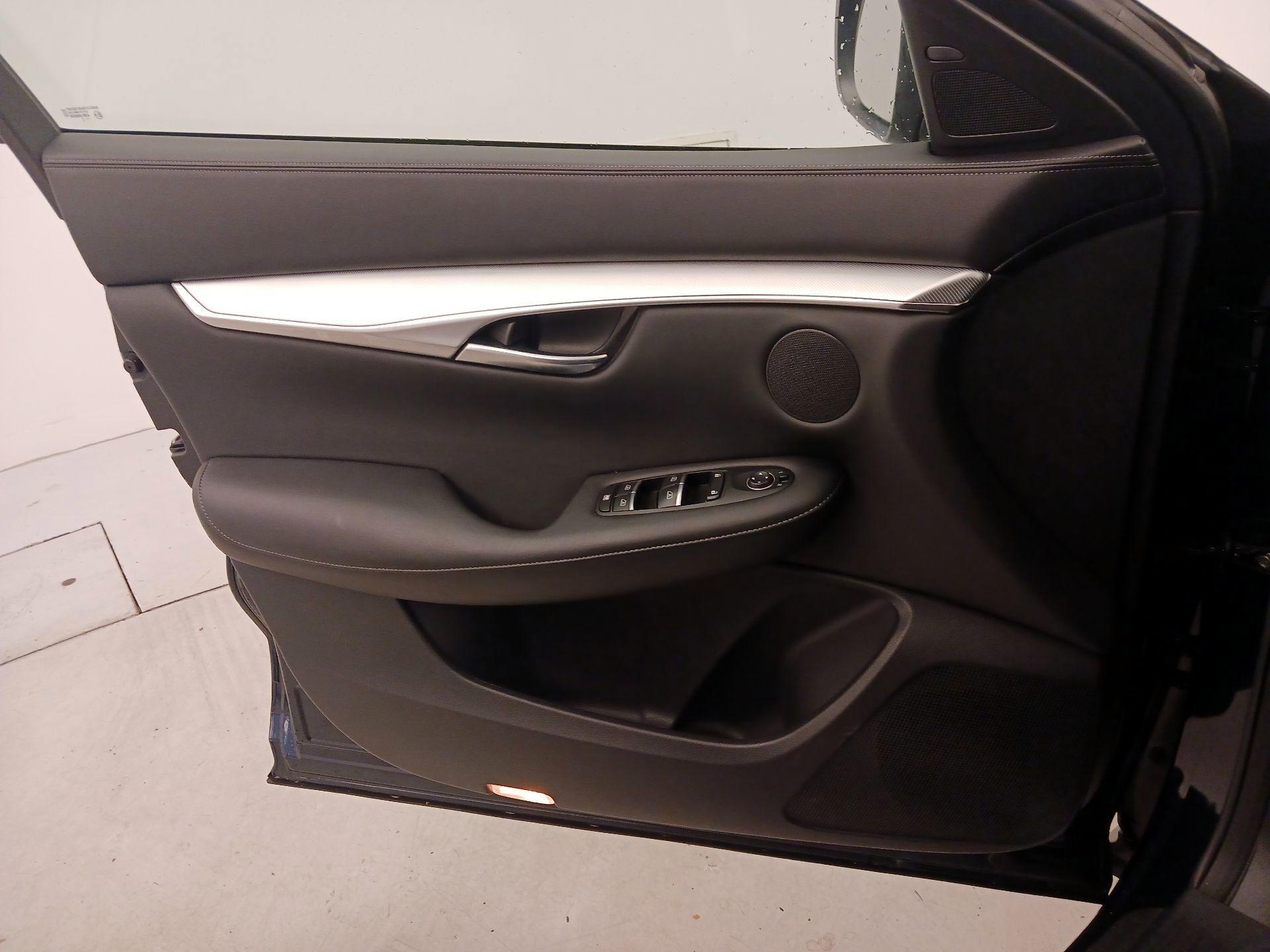 Thumbnail: 2019 INFINITI QX50 - 12