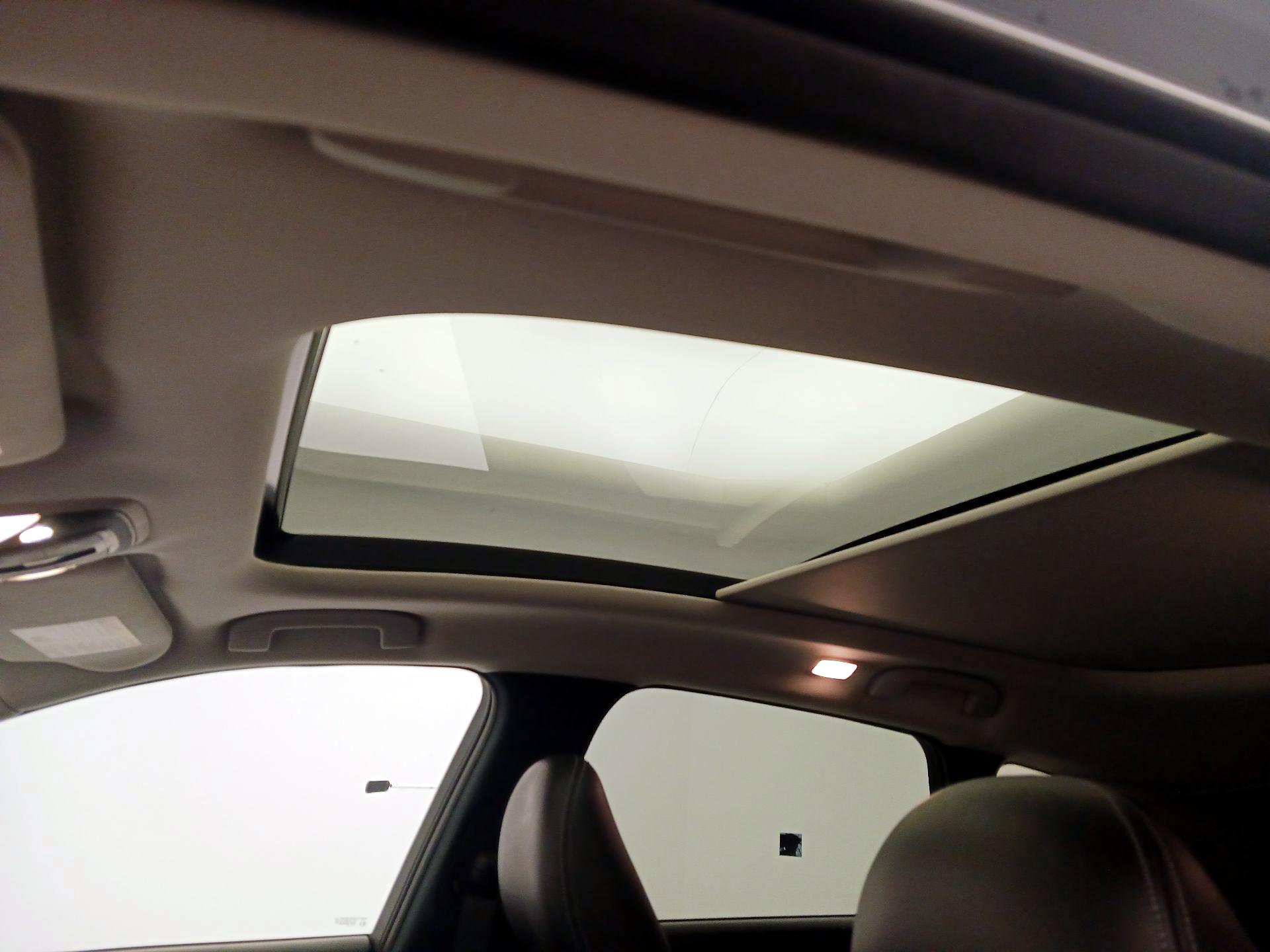 Thumbnail: 2019 INFINITI QX50 - 19