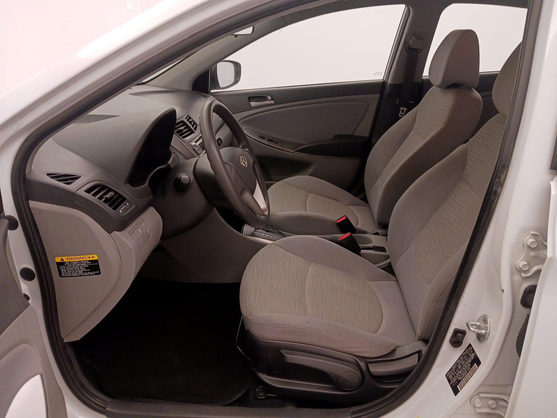 Thumbnail: 2017 Hyundai Accent - 11
