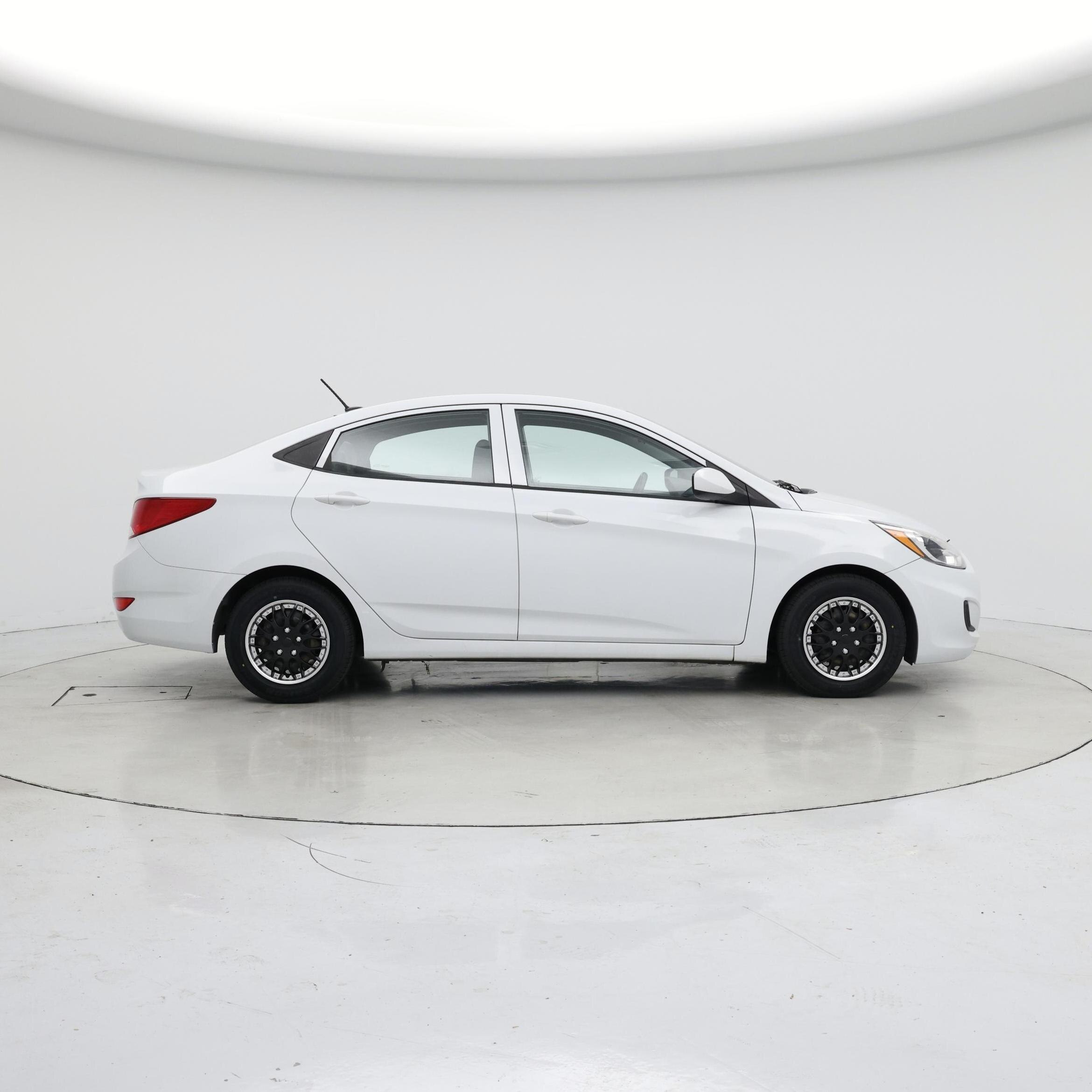 Thumbnail: 2017 Hyundai Accent - 7
