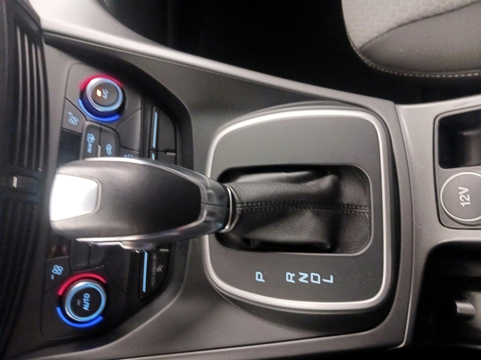 Thumbnail: 2017 Ford C-Max - 17