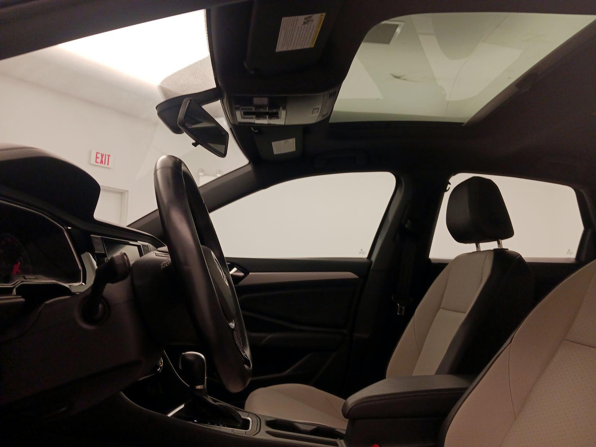 Thumbnail: 2019 Volkswagen Jetta - 19