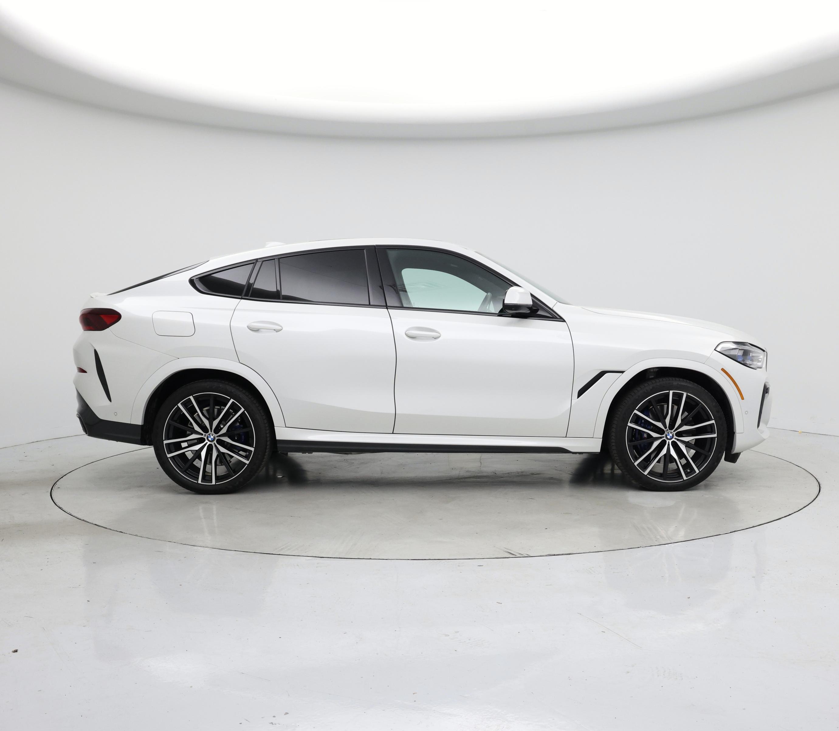 Thumbnail: 2023 BMW X6 - 7