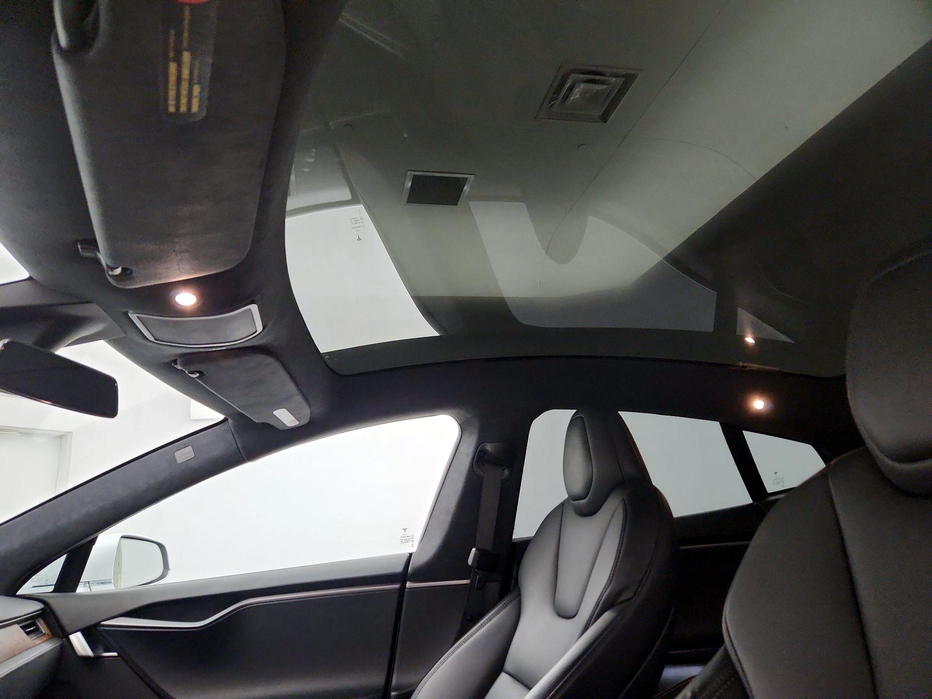 Thumbnail: 2020 Tesla Model S - 20