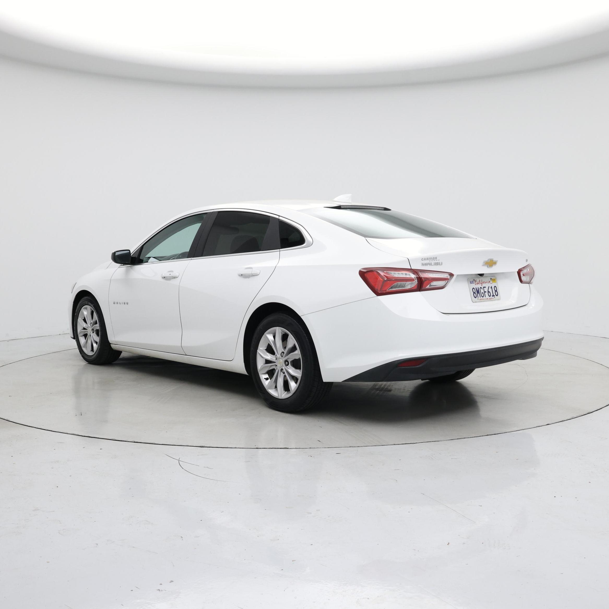 Thumbnail: 2019 Chevrolet Malibu - 3
