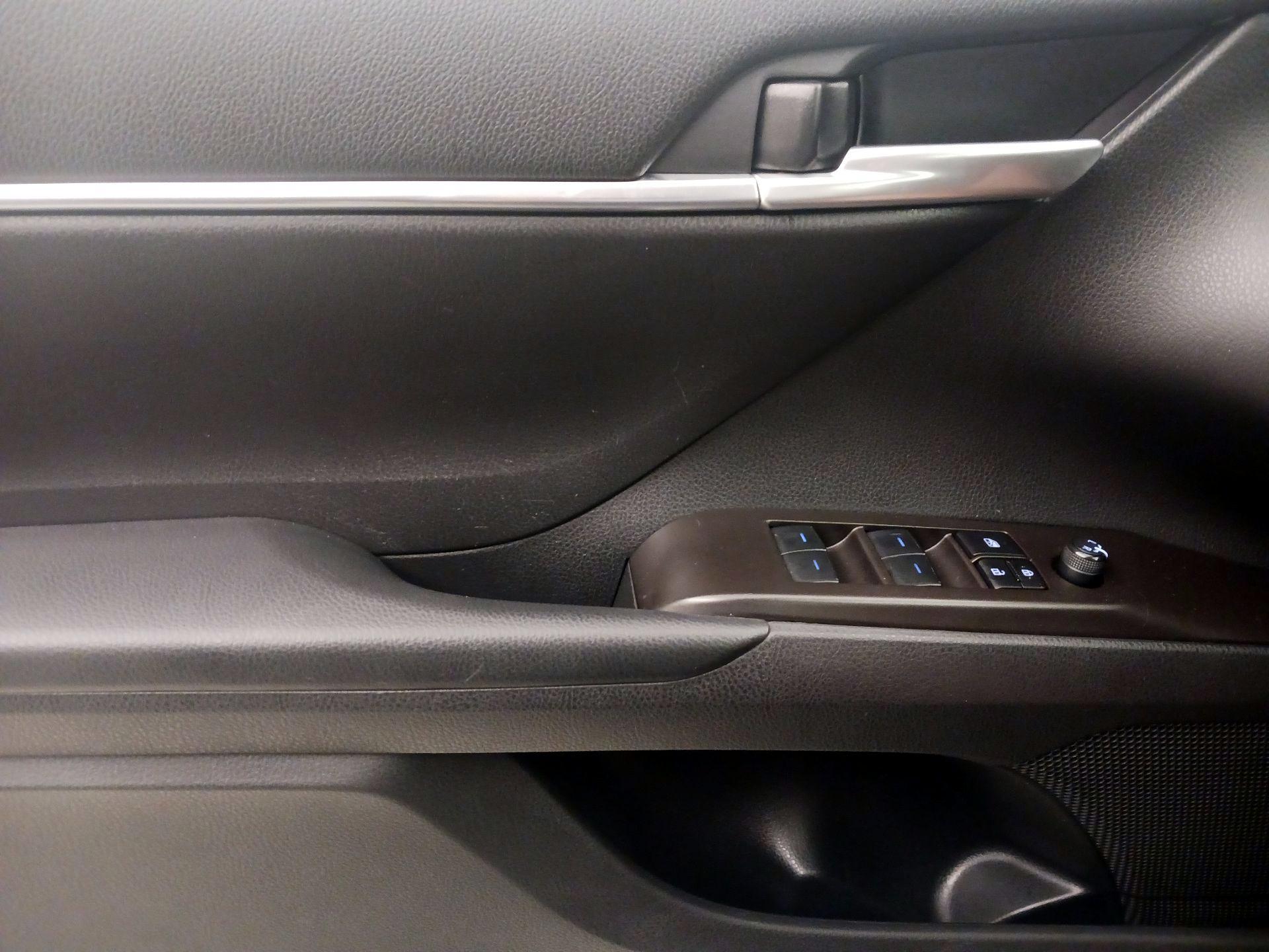 Thumbnail: 2024 Toyota Camry - 12