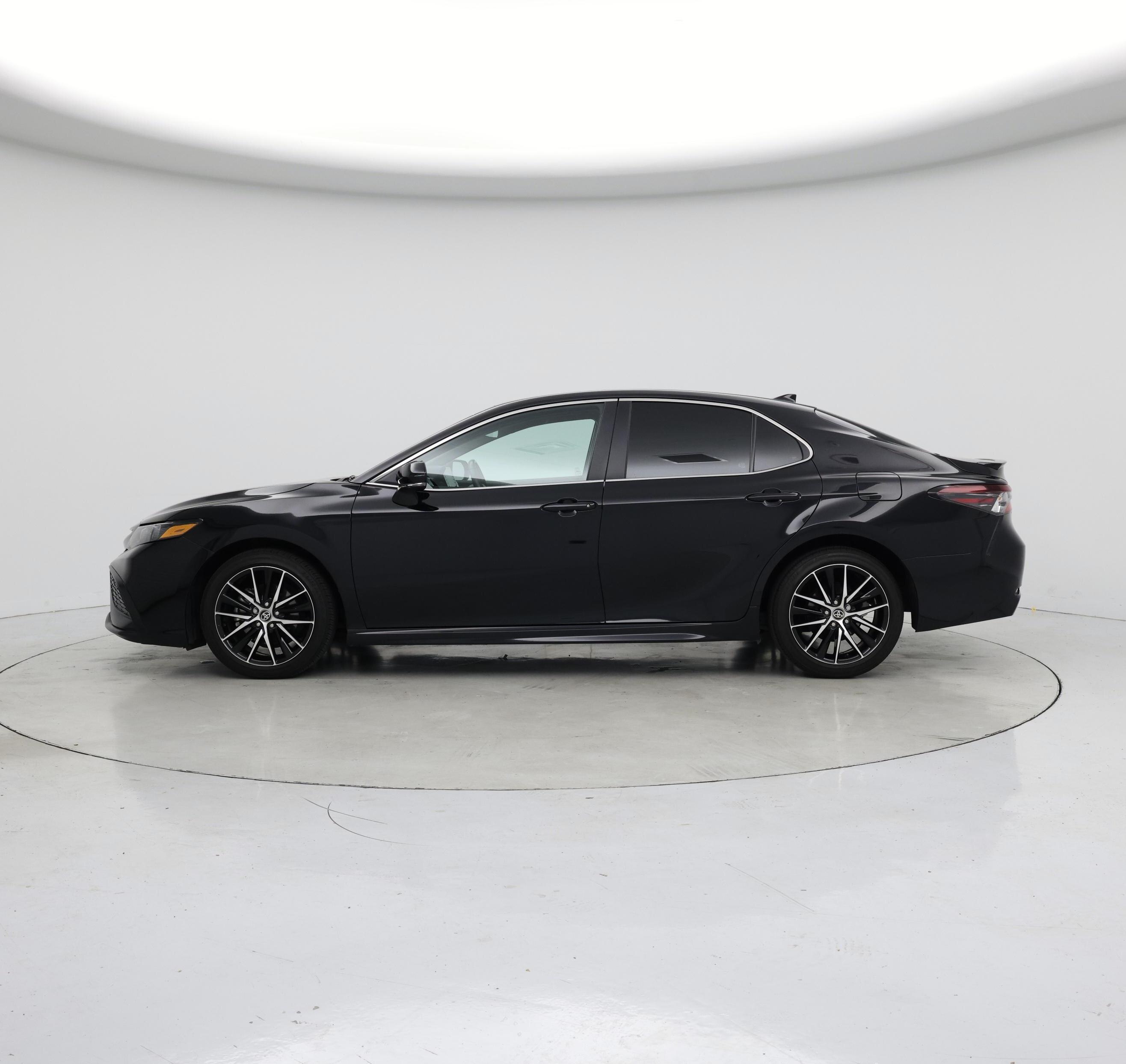 Thumbnail: 2024 Toyota Camry - 3