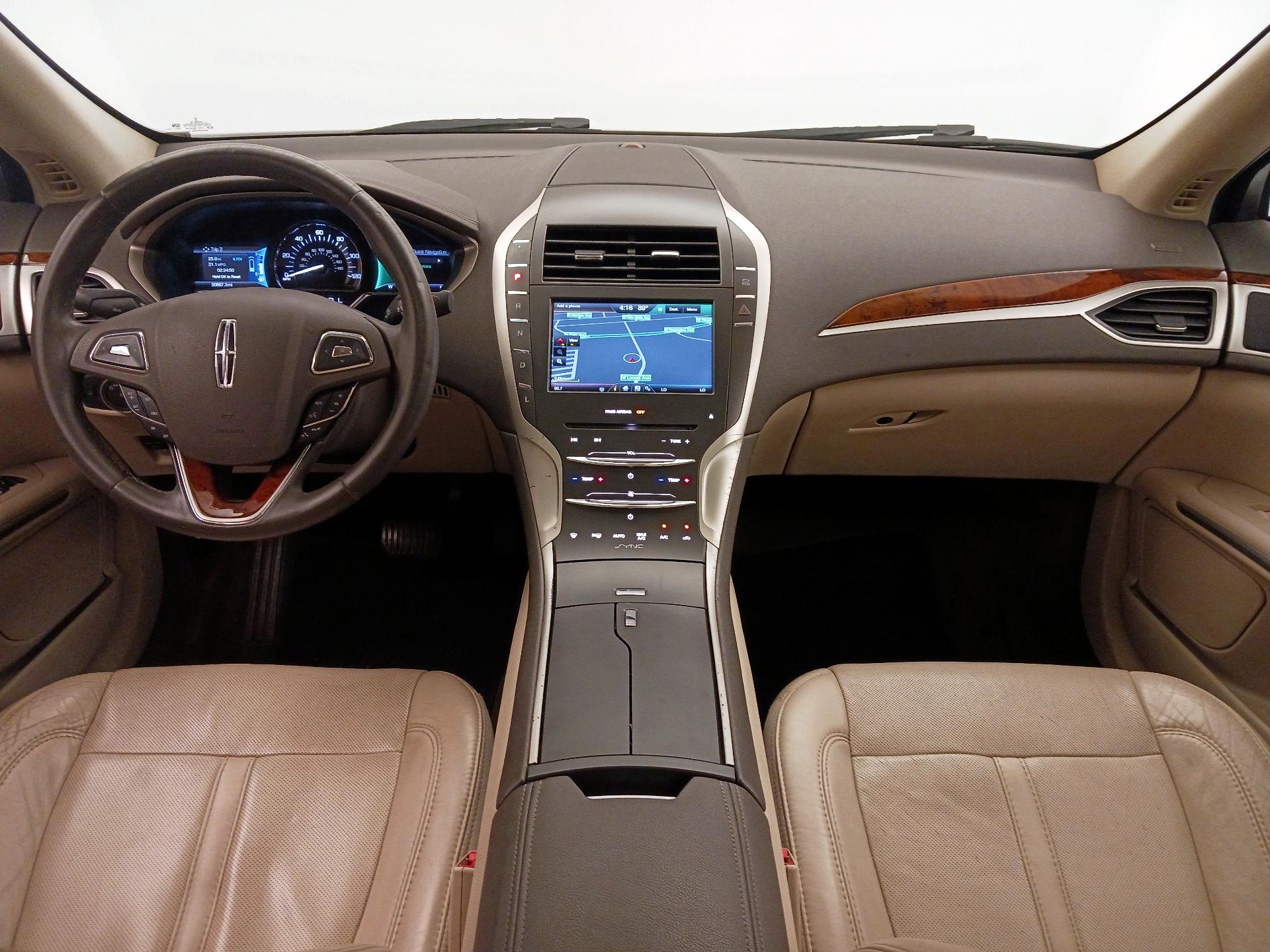 Thumbnail: 2016 Lincoln MKZ - 9