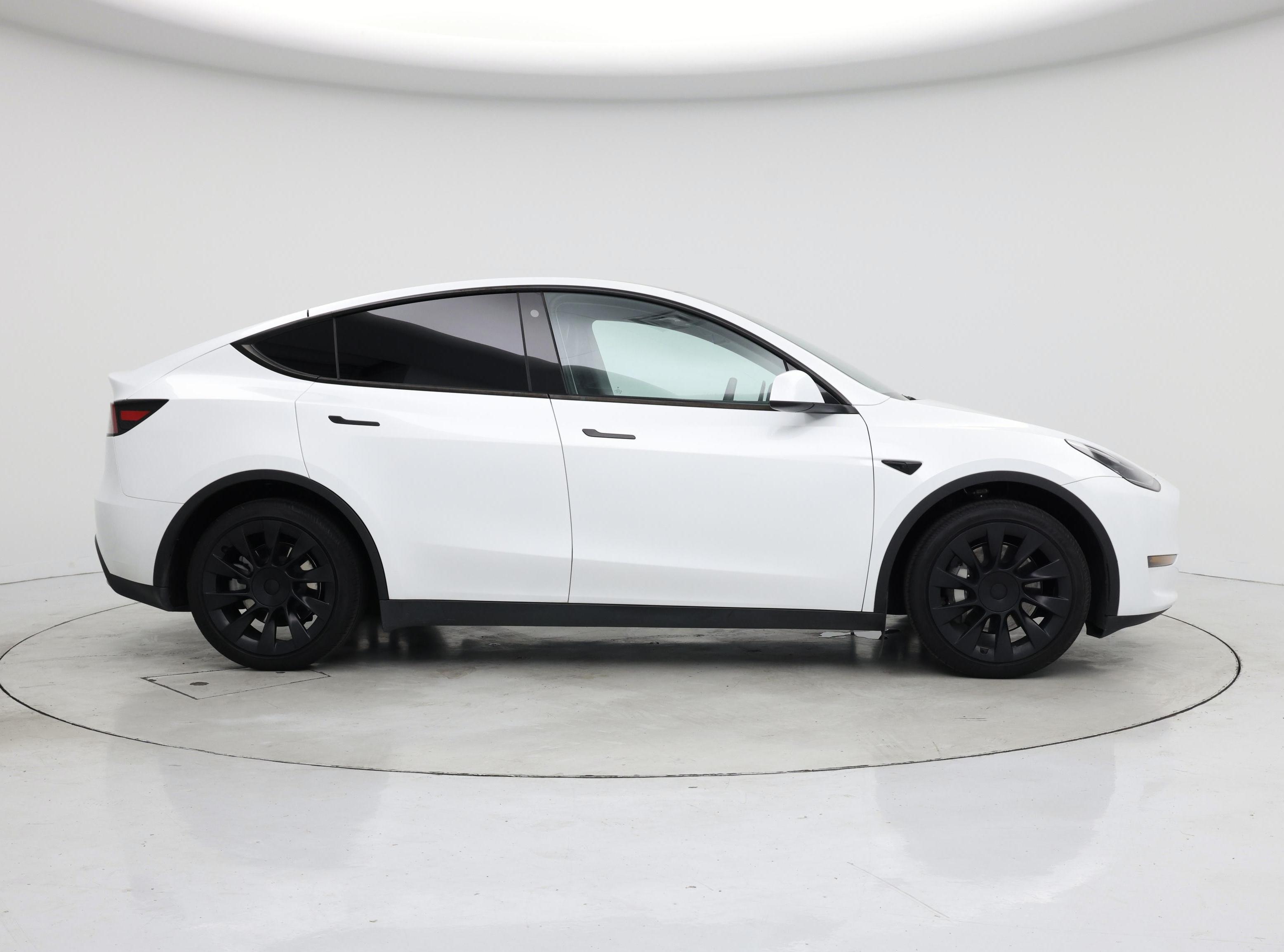 Thumbnail: 2023 Tesla Model Y - 7
