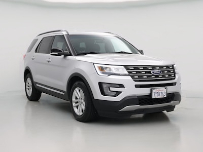 Gray 2017 Ford Explorer XLT
