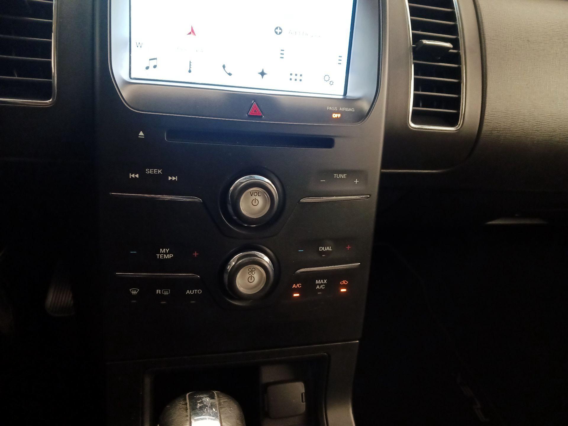 Thumbnail: 2016 Ford Flex - 17