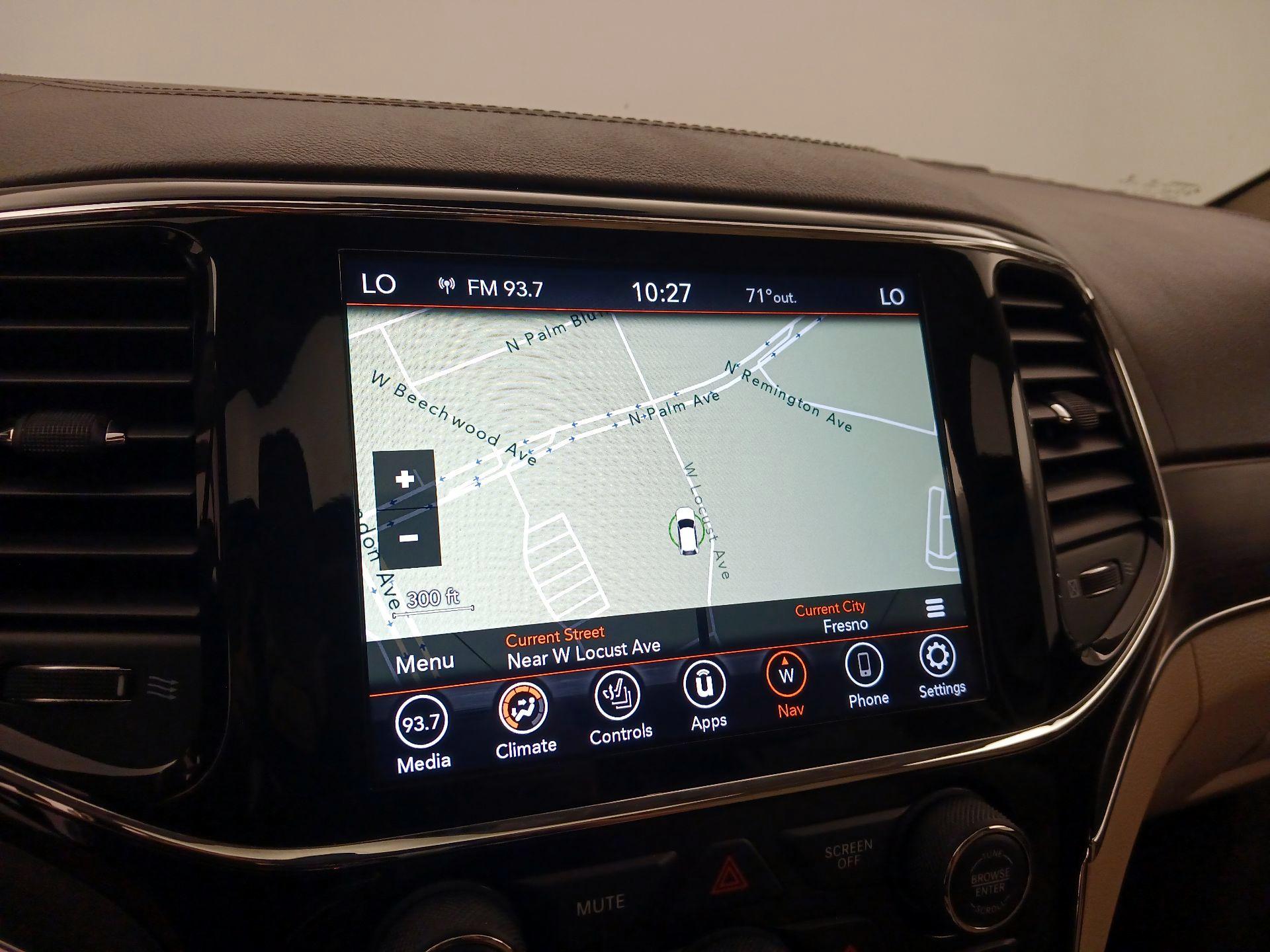 Thumbnail: 2021 Jeep Grand Cherokee - 14
