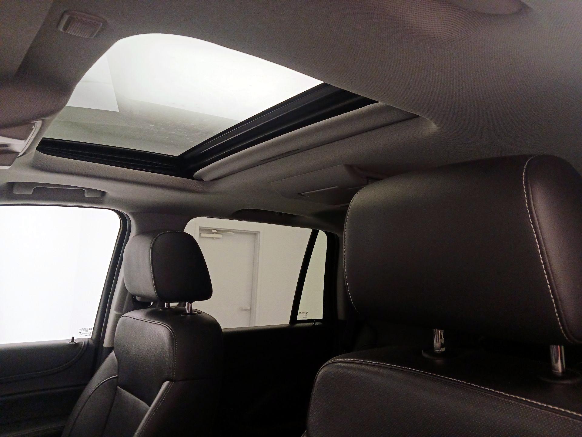 Thumbnail: 2015 Chevrolet Tahoe - 19
