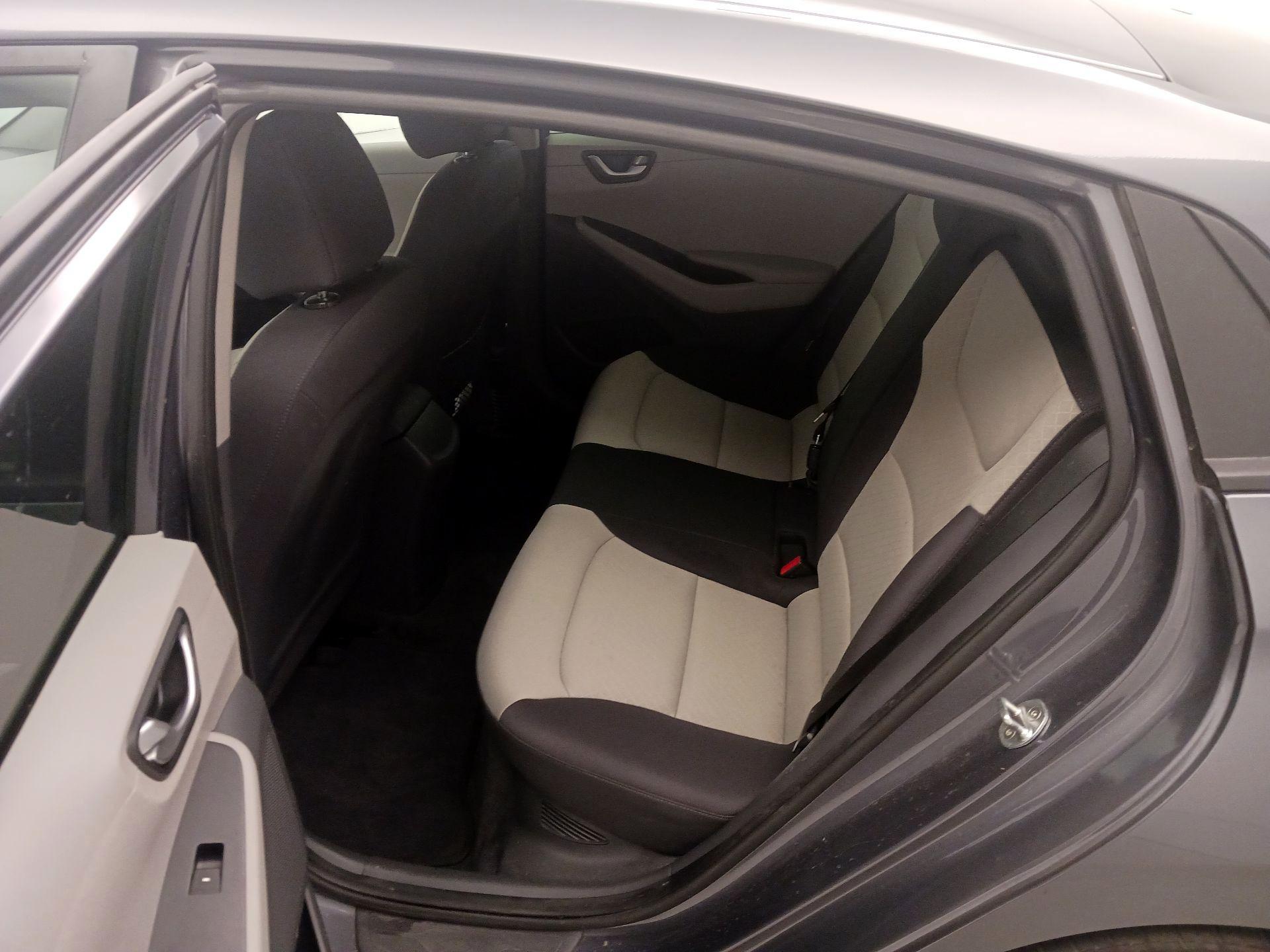 Thumbnail: 2019 Hyundai Ioniq - 19