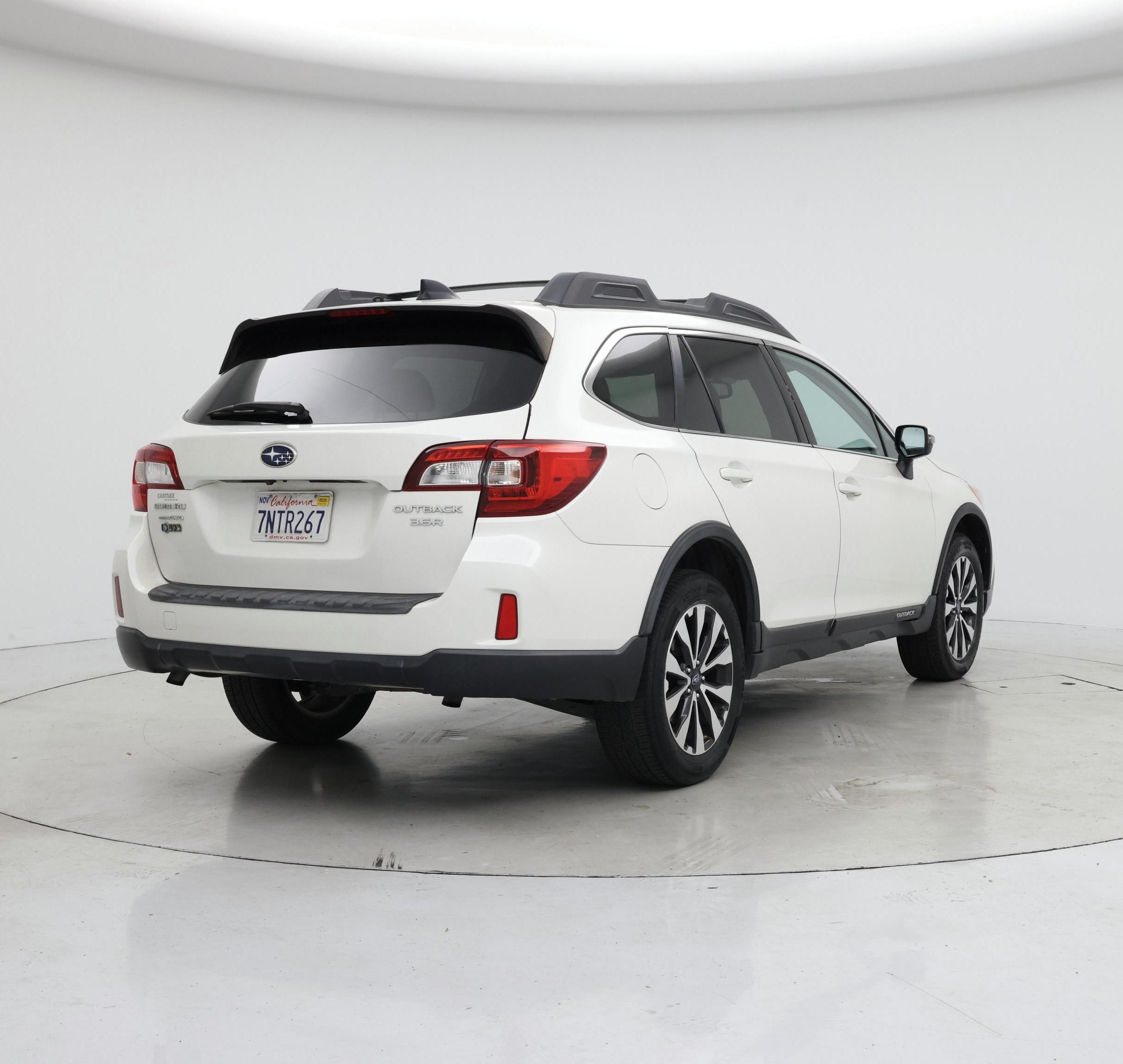Thumbnail: 2016 Subaru Outback - 8