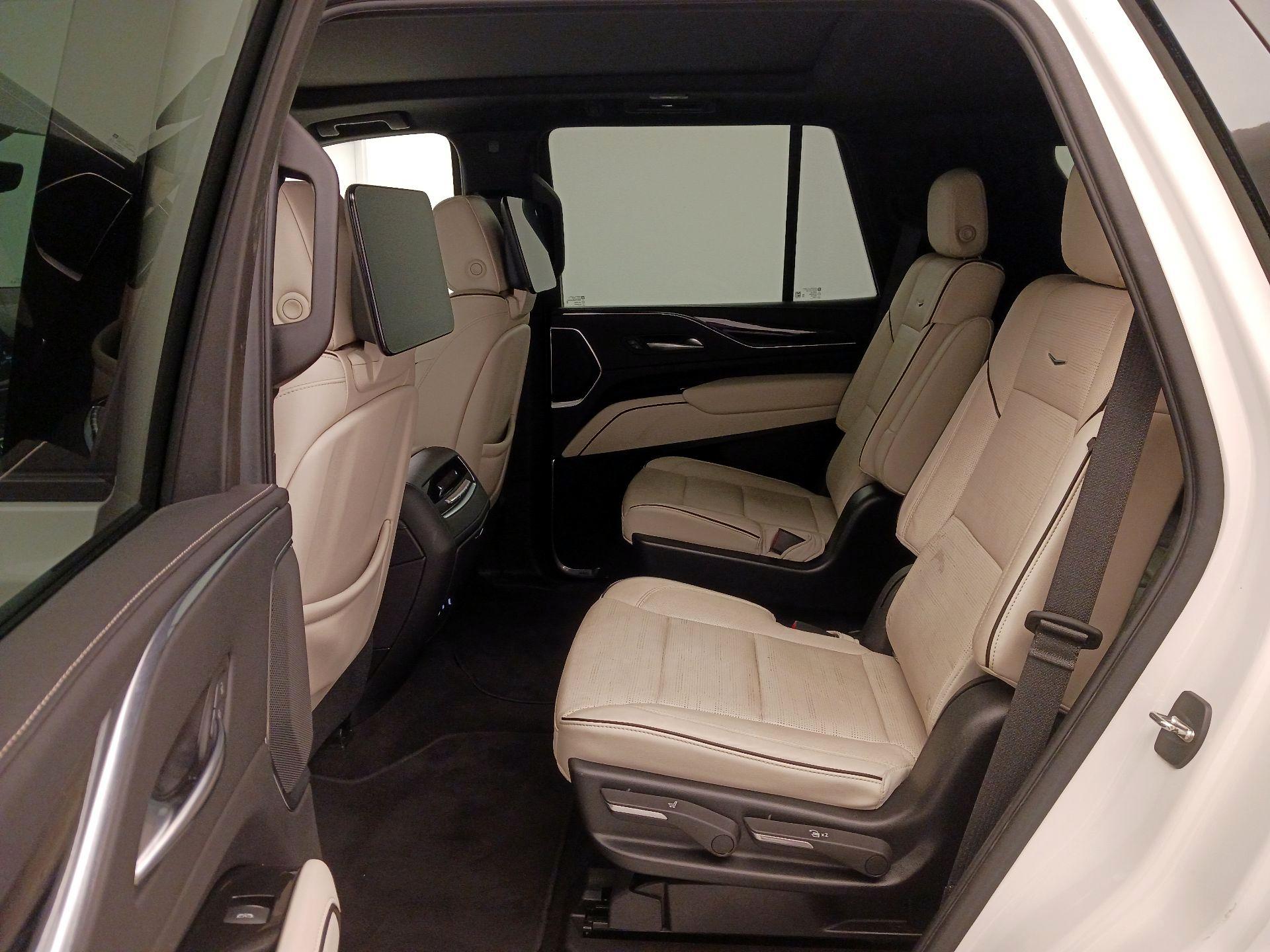 Thumbnail: 2021 Cadillac Escalade - 20