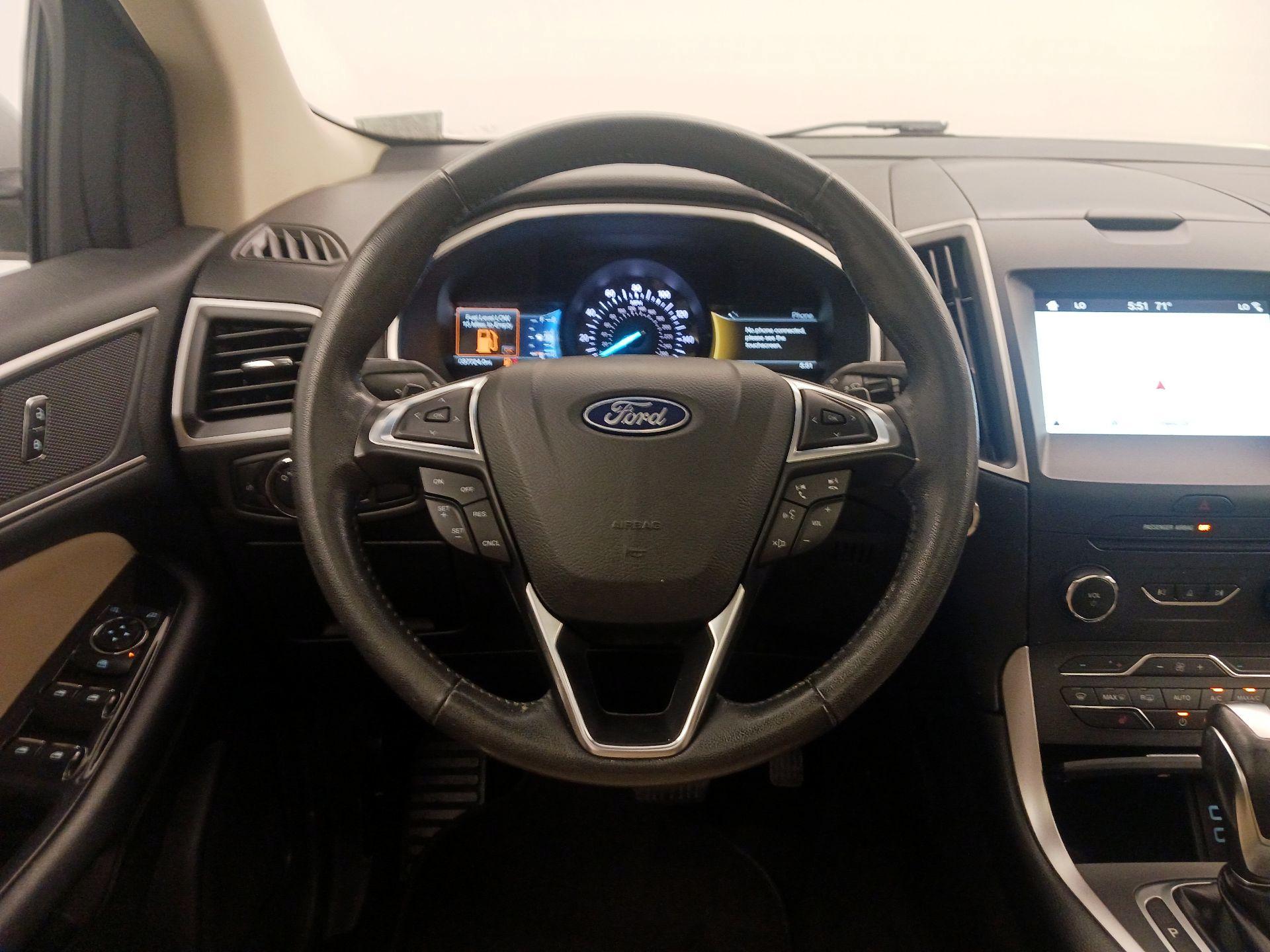 Thumbnail: 2018 Ford Edge - 10