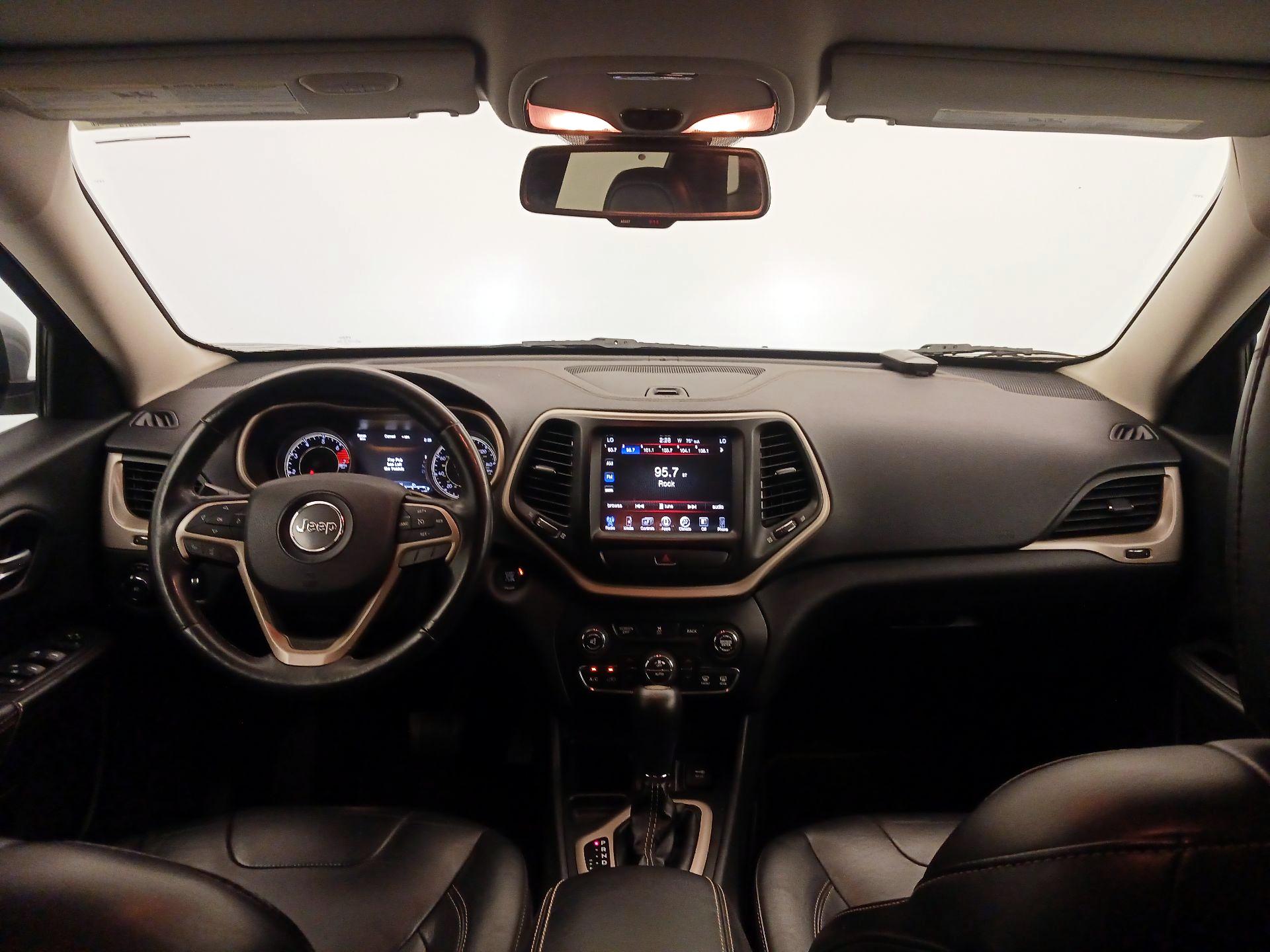 Thumbnail: 2016 Jeep Cherokee - 9