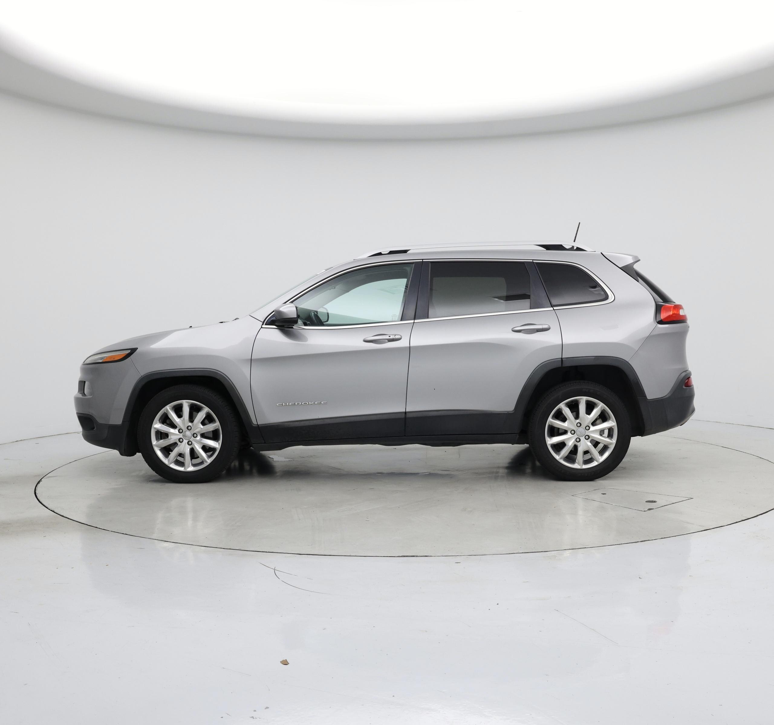 Thumbnail: 2016 Jeep Cherokee - 3