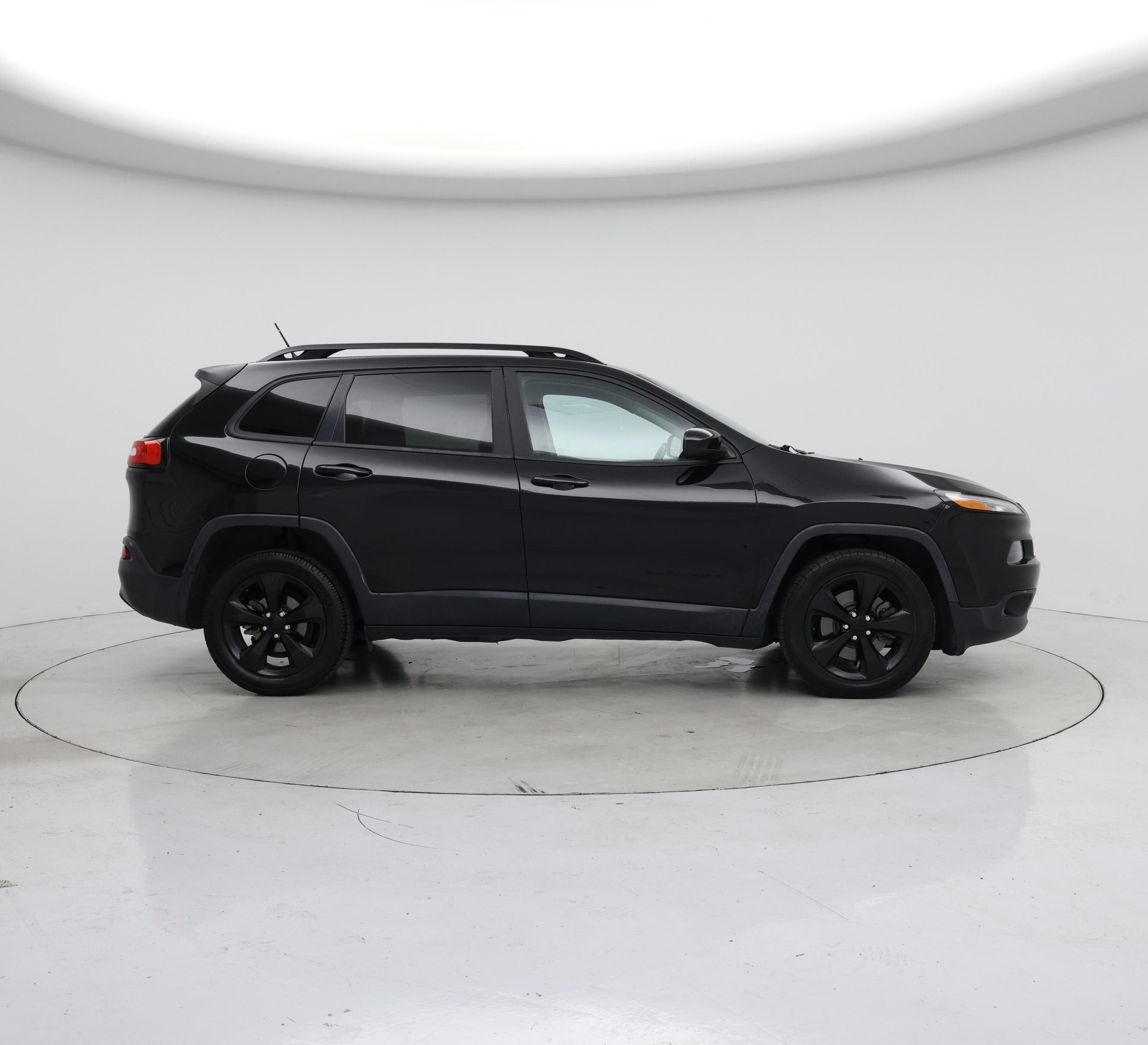 Thumbnail: 2018 Jeep Cherokee - 7