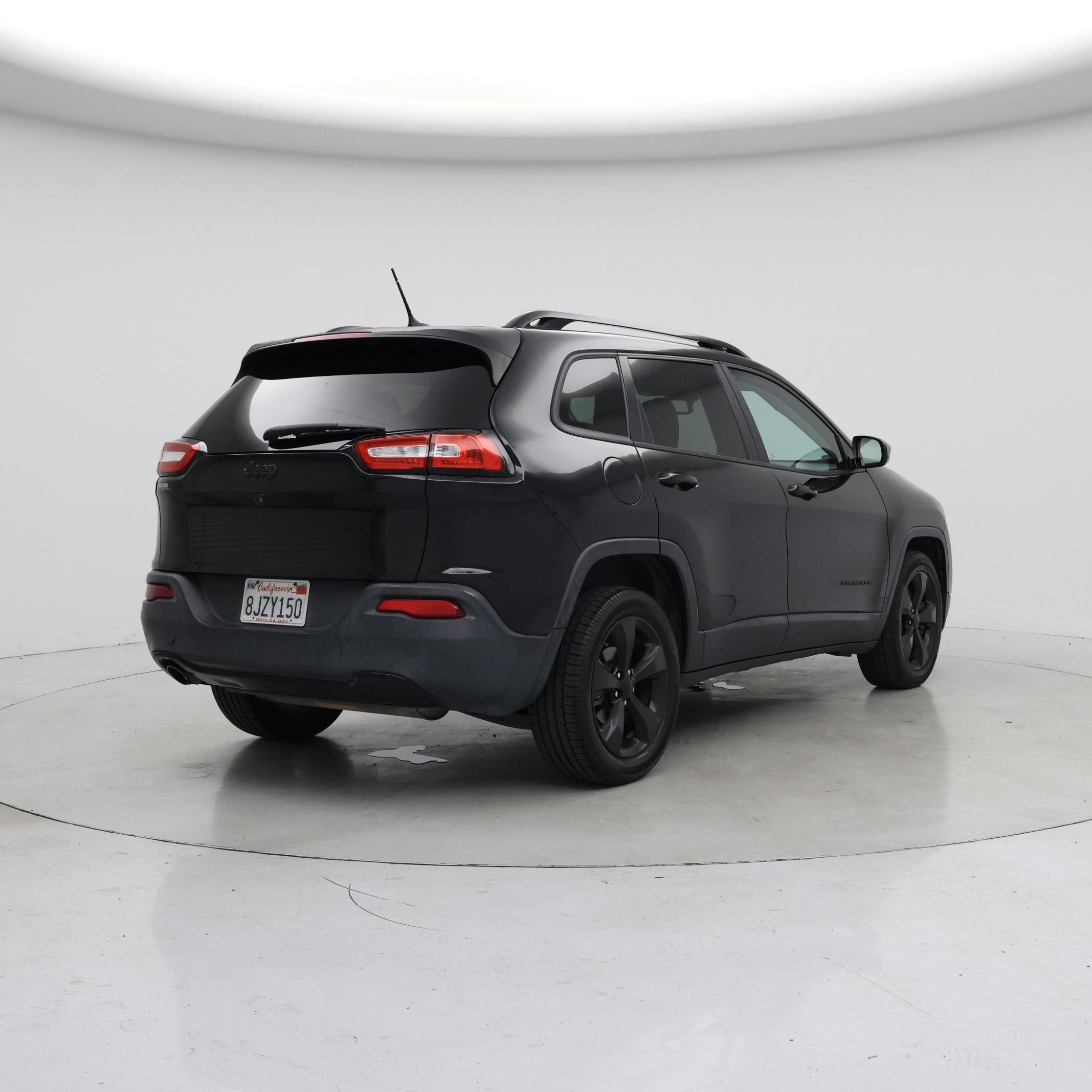 Thumbnail: 2018 Jeep Cherokee - 8